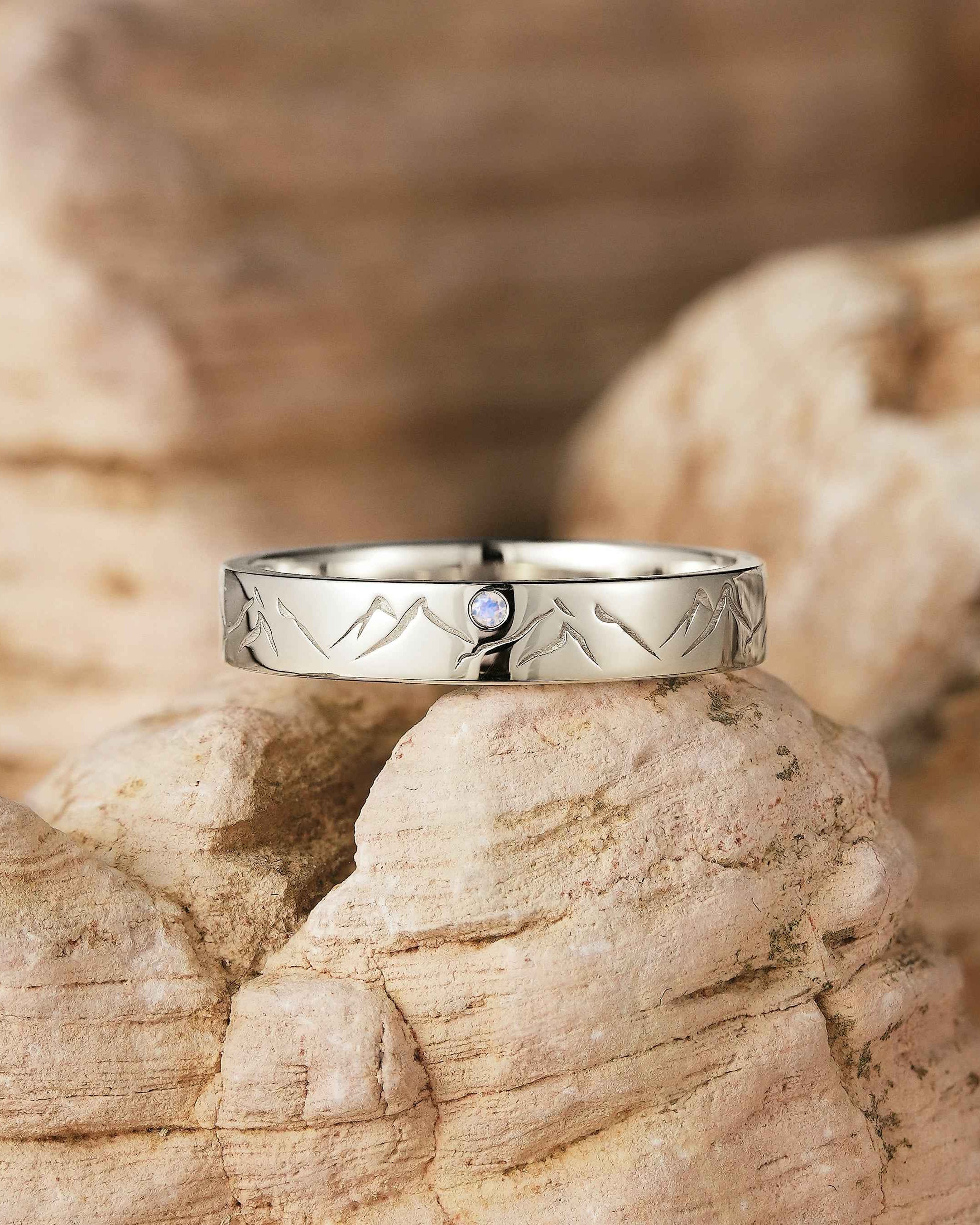 Mountain Inspired | Mountain Range Design Wedding Band Full Moon