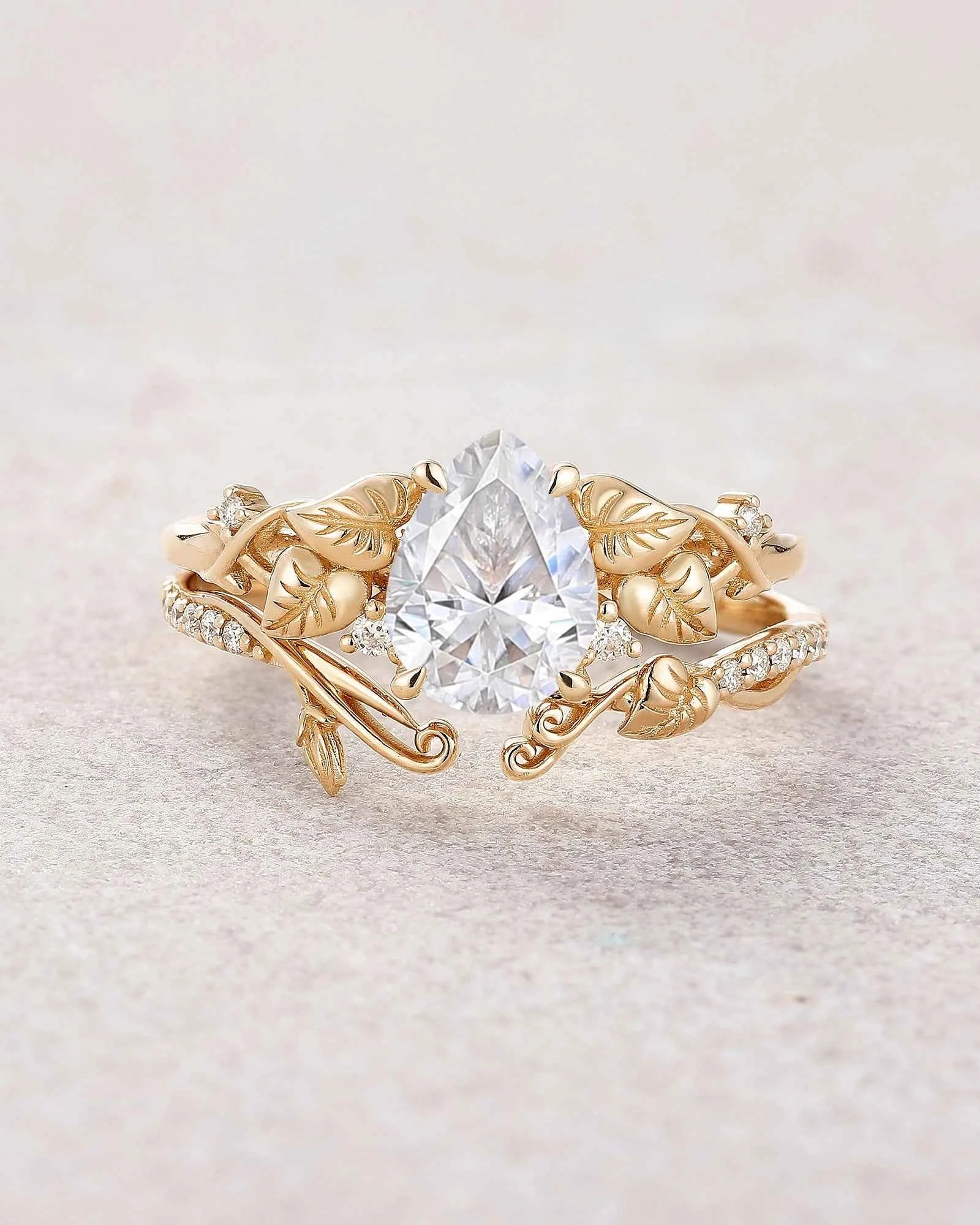 Leaf Inspired | Moning Glory Leaf Design Moissanite Engagement Ring Set