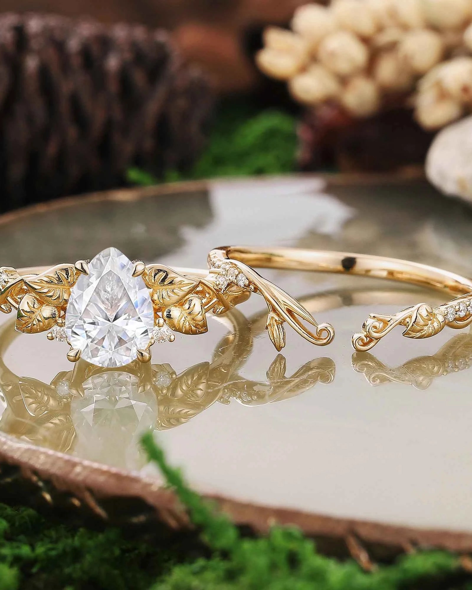 Leaf Inspired | Moning Glory Leaf Design Moissanite Engagement Ring Set