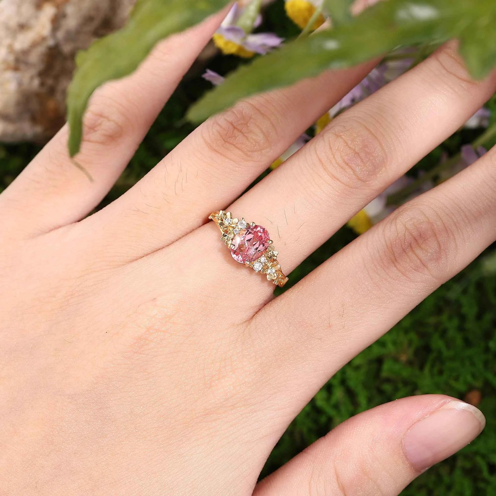 Leaf Inspired | Leaf Clover Design Papalacha Engagement Ring Set