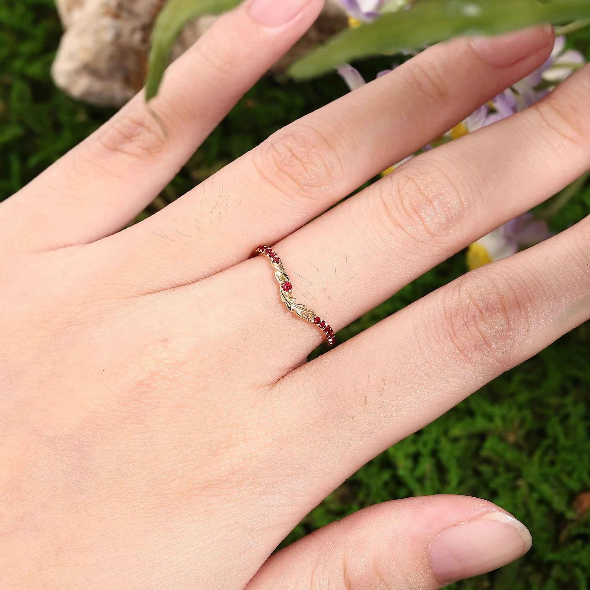 Floral Inspired | Poppy Design Moissanite Curved Wedding Band