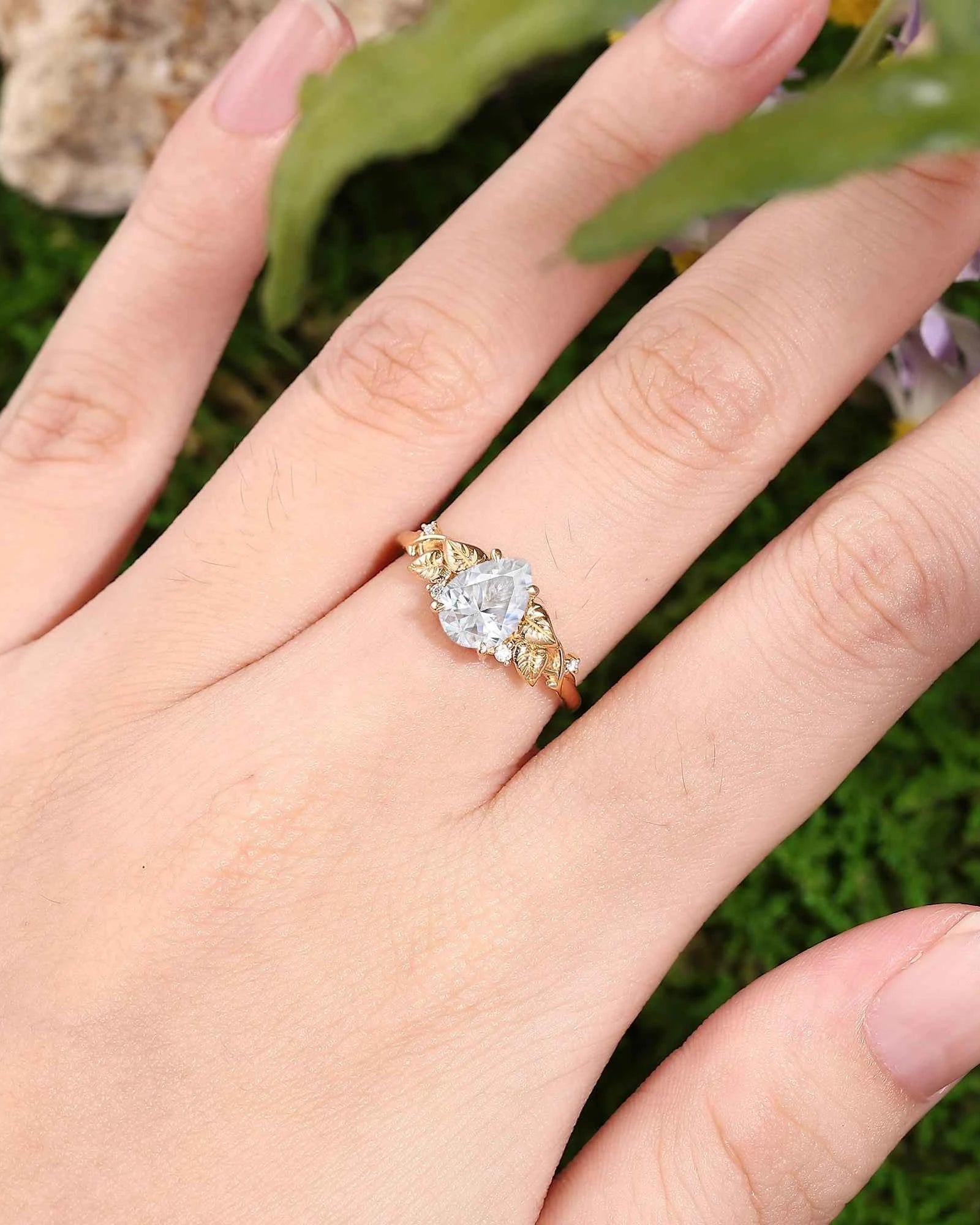 Leaf Inspired | Moning Glory Leaf Design Moissanite Engagement Ring