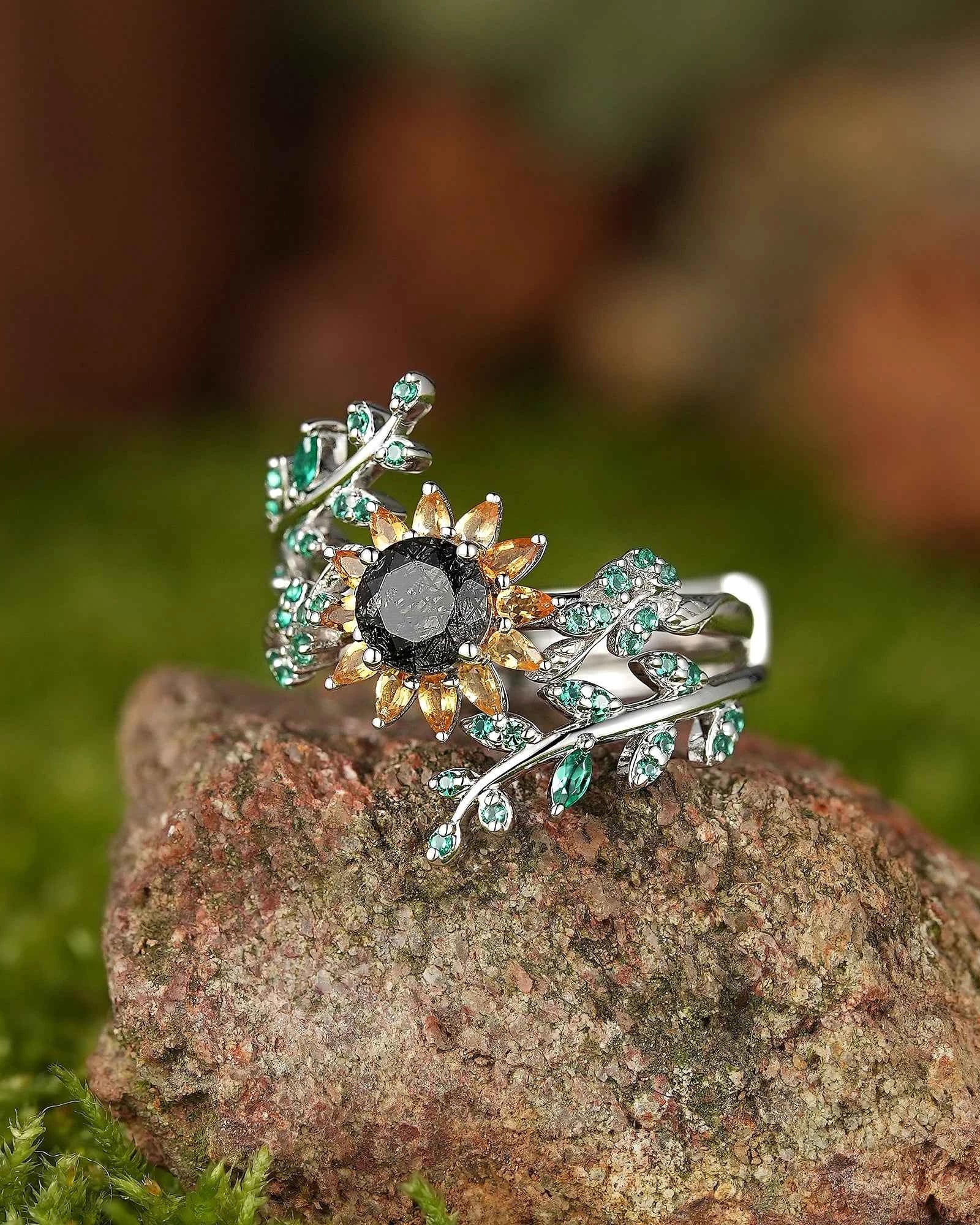 LCCjewelry | One of a Kind Sunflower Design Engagement Ring Set