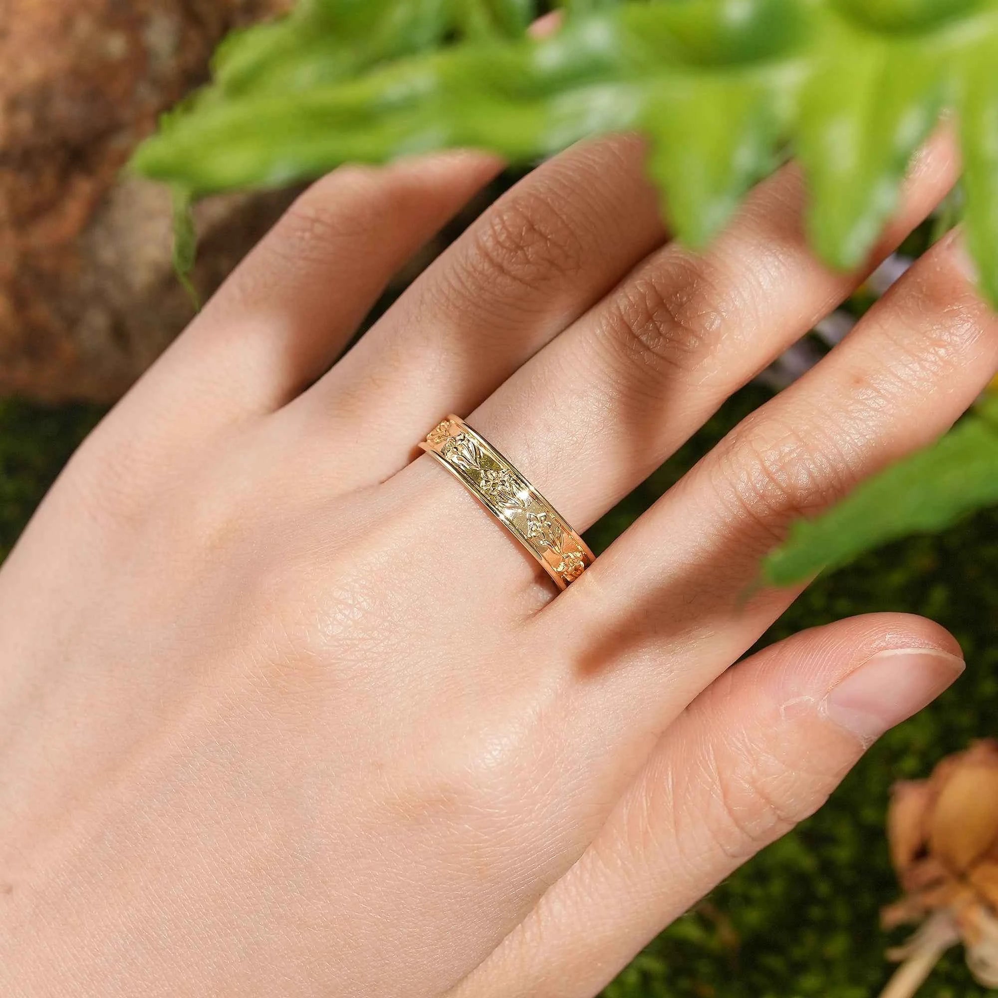 Floral Inspired | Unique Poppy Design Wedding Band