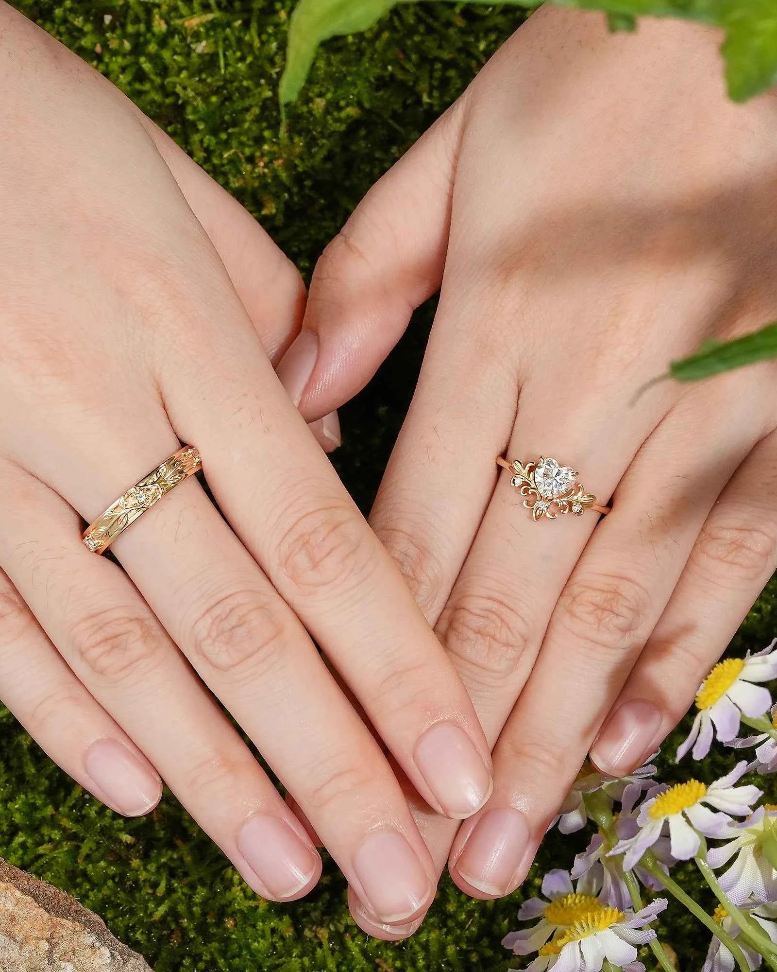 Floral Inspired | 2pcs Moning Glory Design Moissanite Couple Rings
