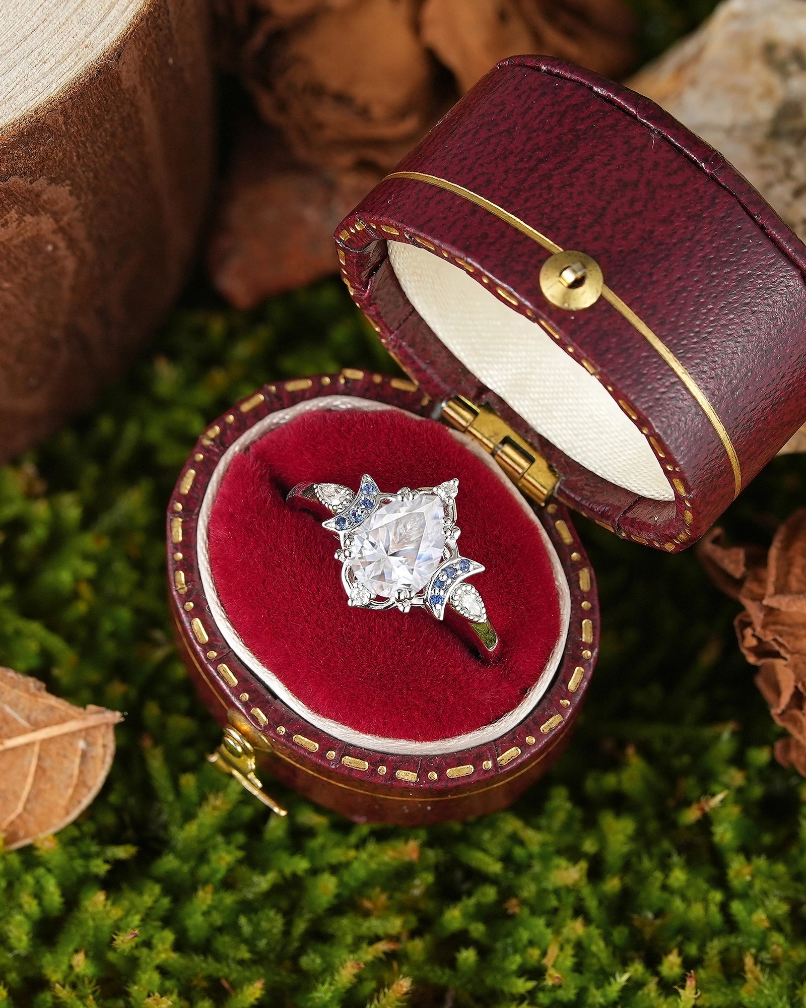 Moon Inspired | 1.2ct Moissanite Moon Design Engagement Ring - LCCjewelry