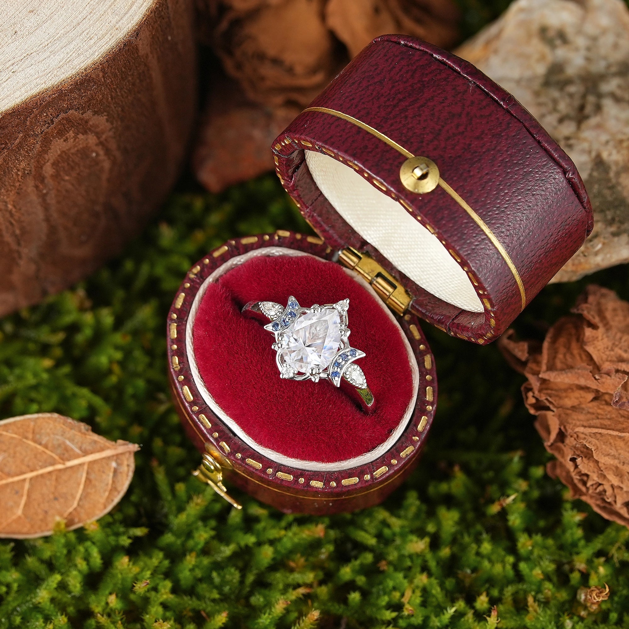 Moon Inspired | 1.2ct Moissanite Moon Design Engagement Ring - LCCjewelry