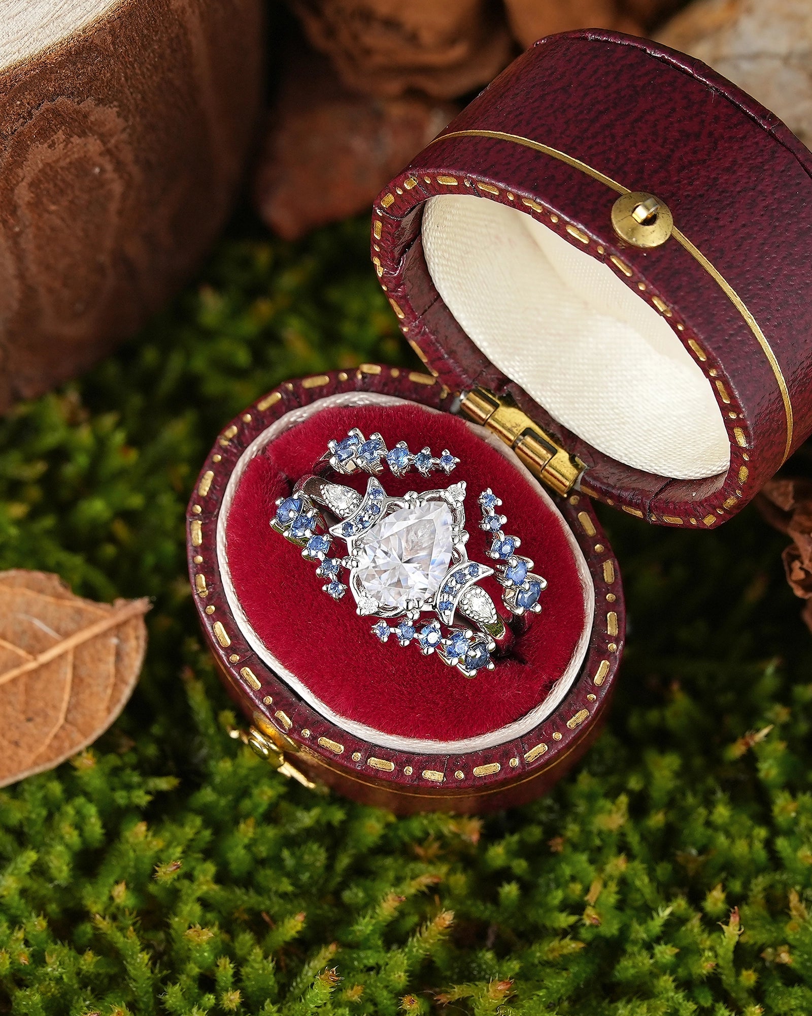 Moon Inspired | 3pcs Moissanite Moon Design Engagement Ring Set - LCCjewelry