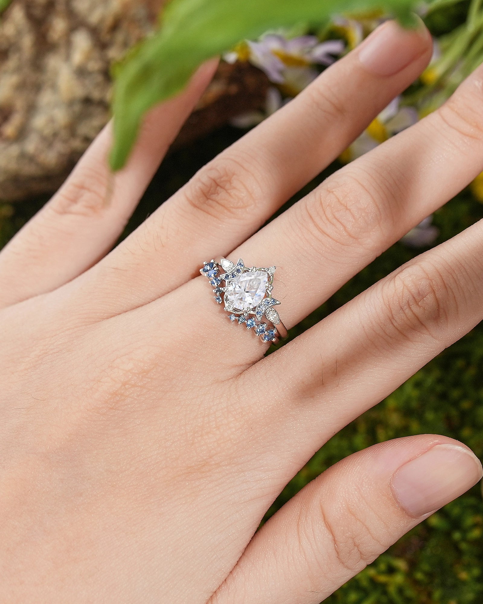 Moon Inspired | 2pcs Moissanite Moon Design Engagement Ring Set - LCCjewelry