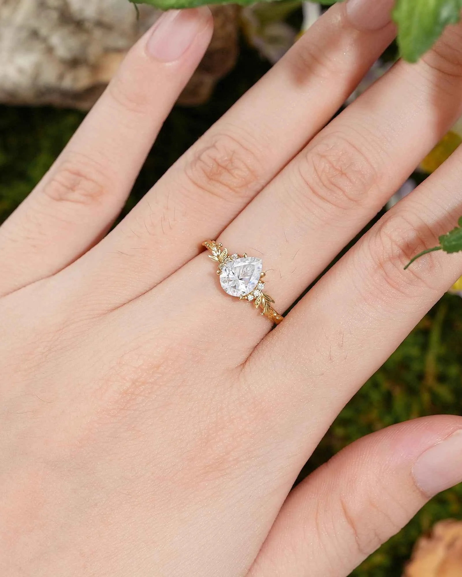 Floral Inspired | Lavender Design Alexandrite Engagement Ring