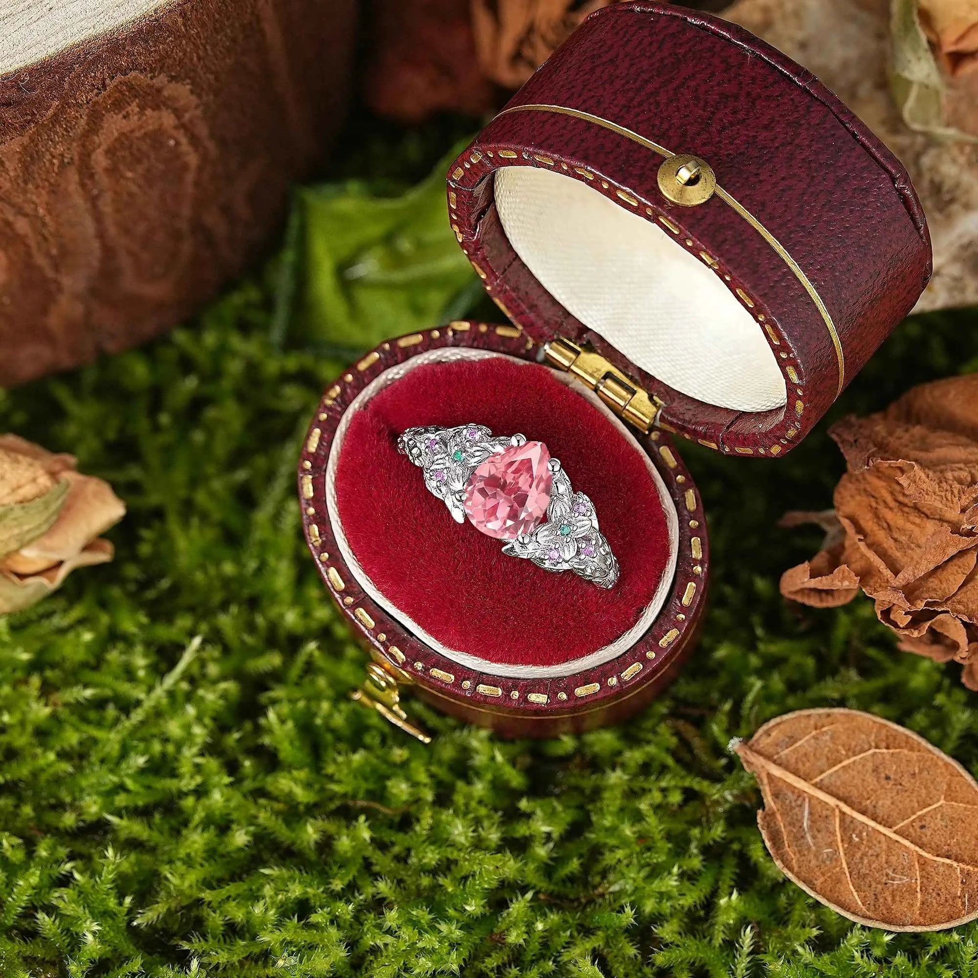 Leaf Inspired | Leaf Clover Design Papalacha Engagement Ring