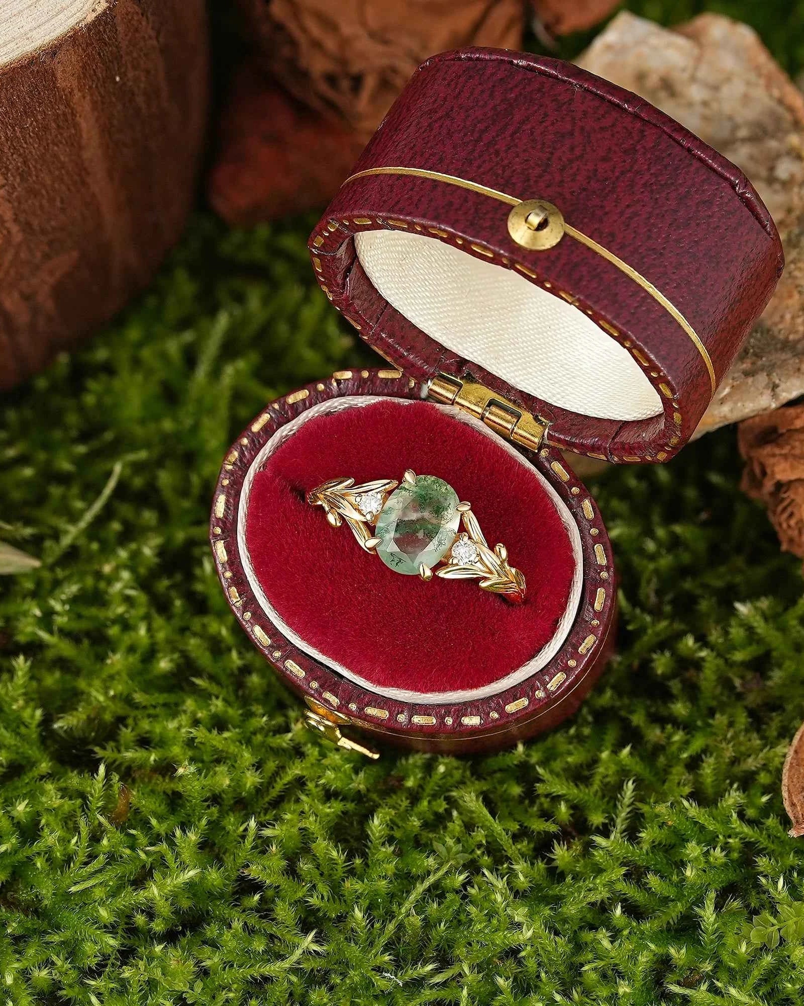 Leaf Inspired | Ivy Leaf Design Moissanite Engagement Ring