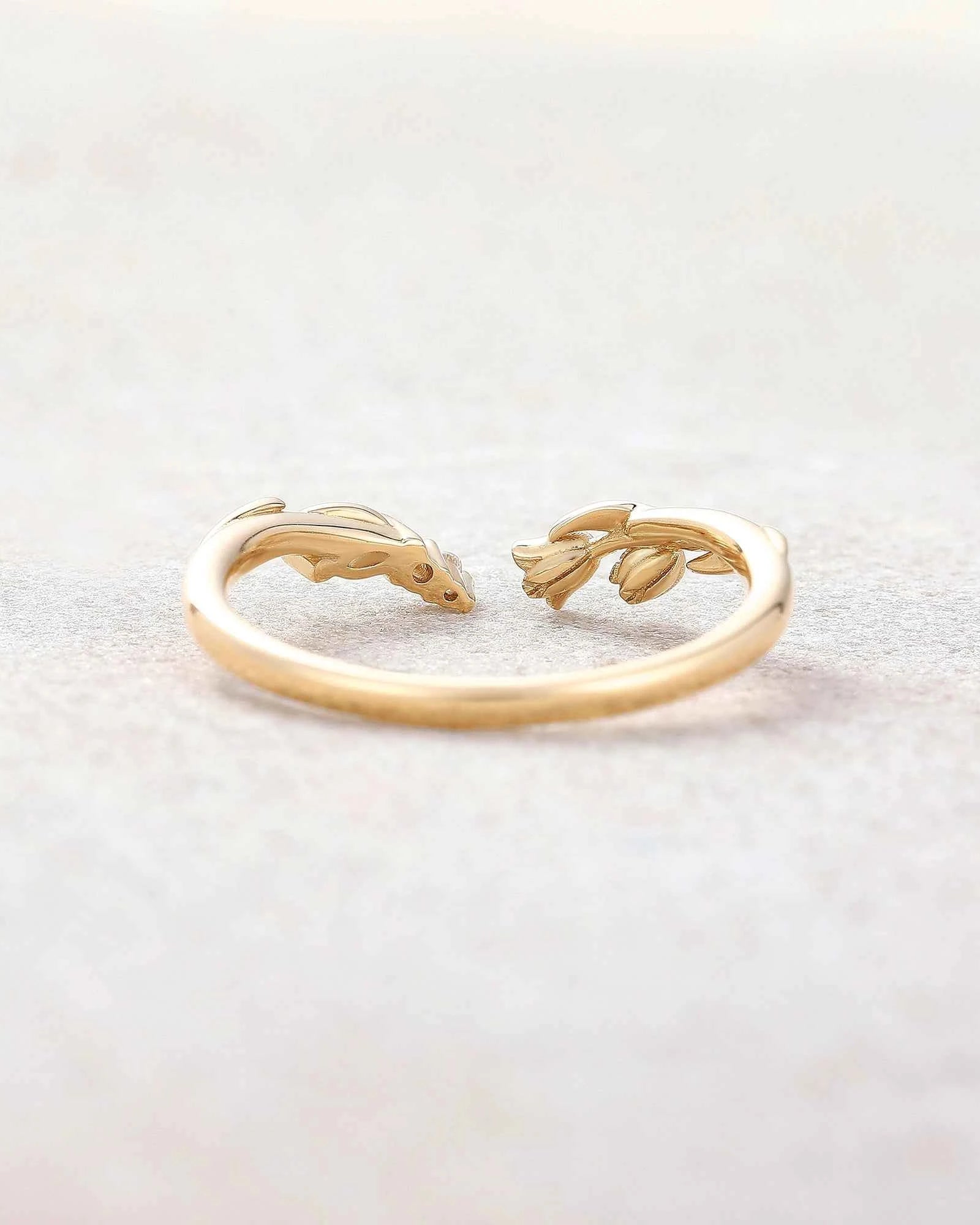 Floral Inspired | Tulip Design Curved Stacking Wedding Band