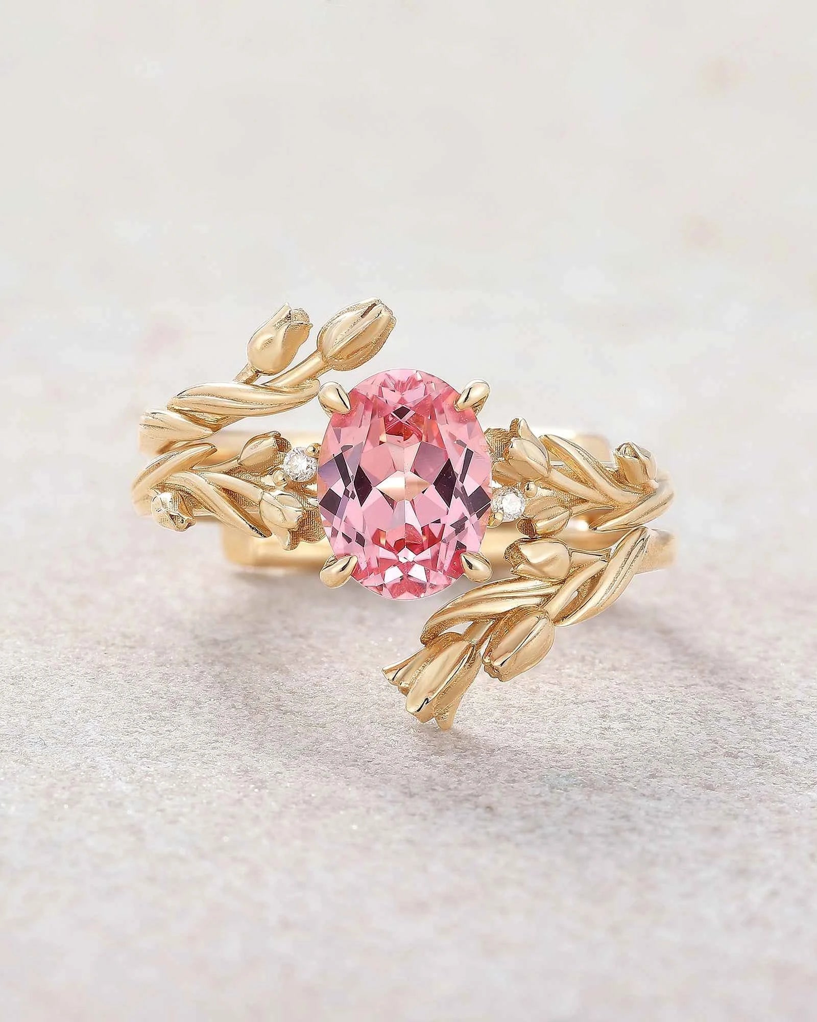 Floral Inspired | 2pc Papalacha Tulip Engagement Ring Set