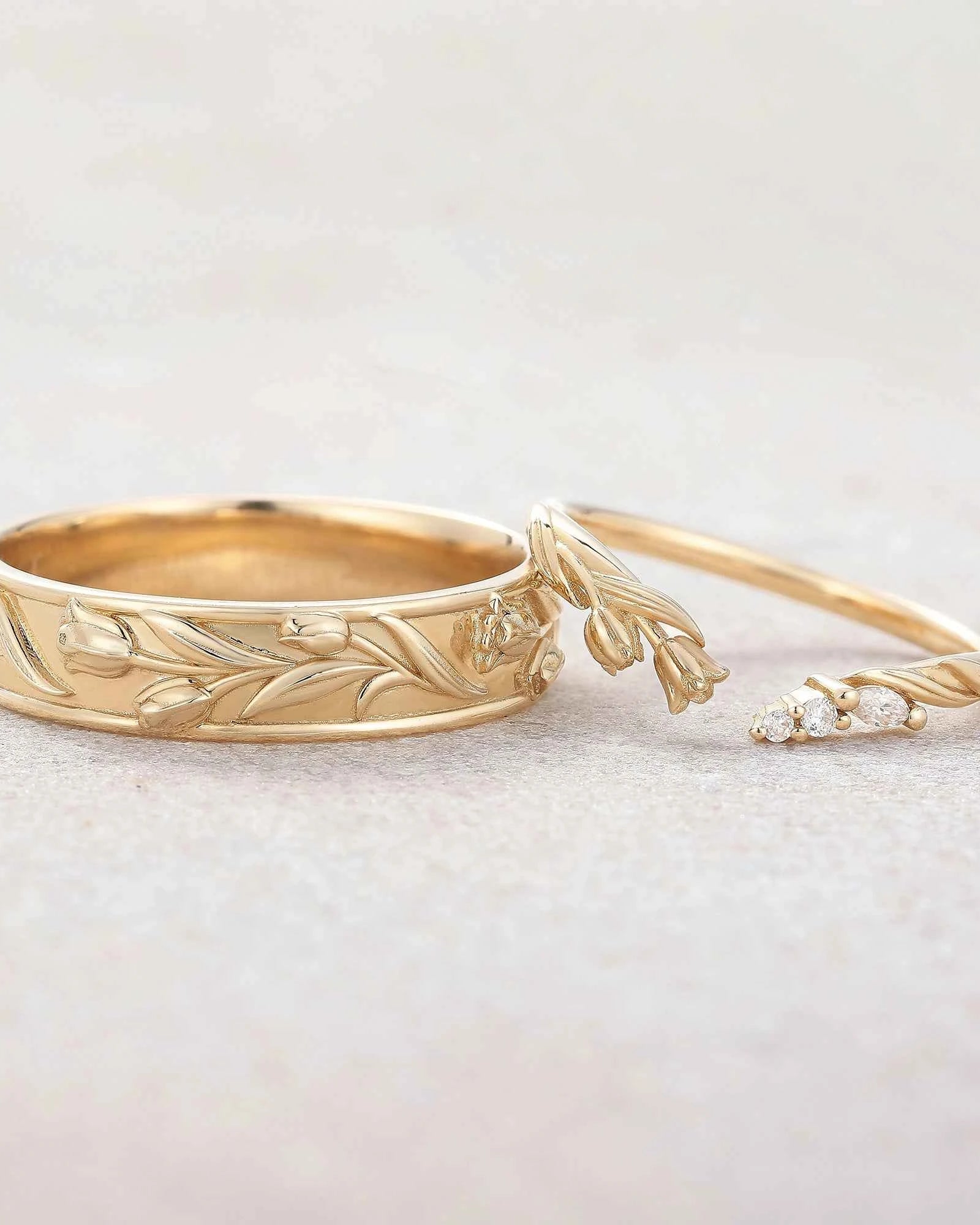 Floral Inspired | 2pc Tulip Flower Design Wedding Ring Set