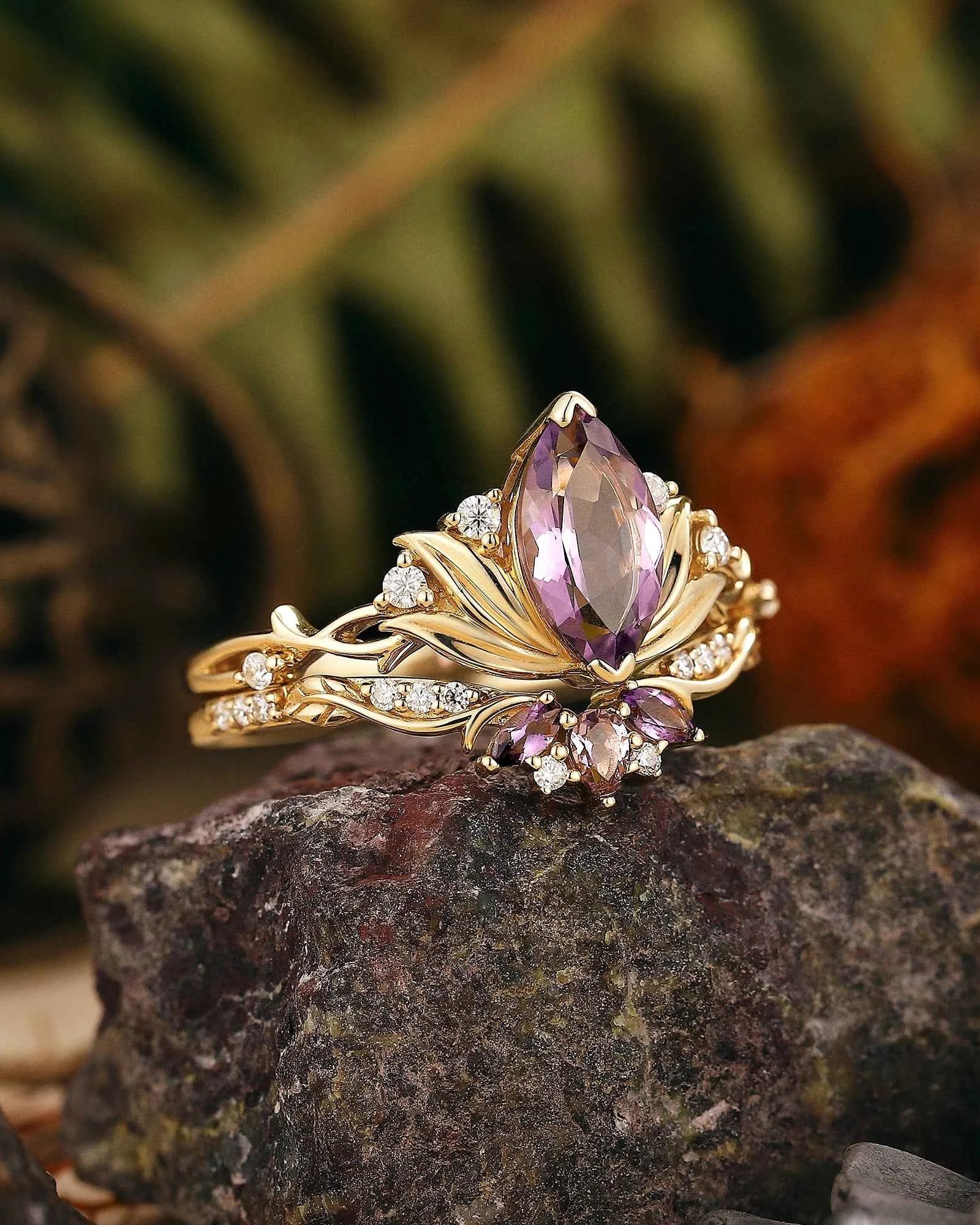 Floral Inspired | Amethyst Water Lily Engagement Ring Set