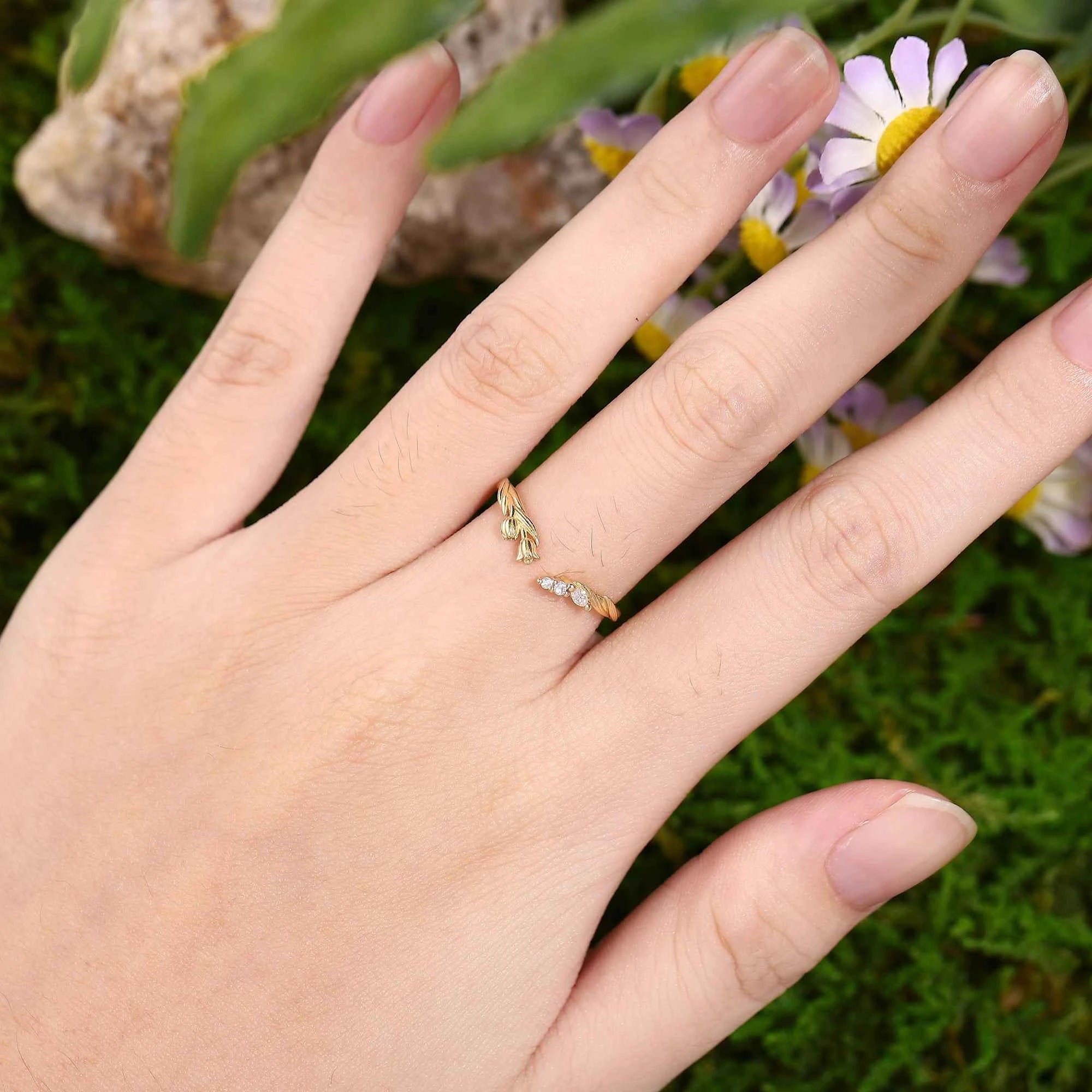 Floral Inspired | Tulip Design Curved Stacking Wedding Band