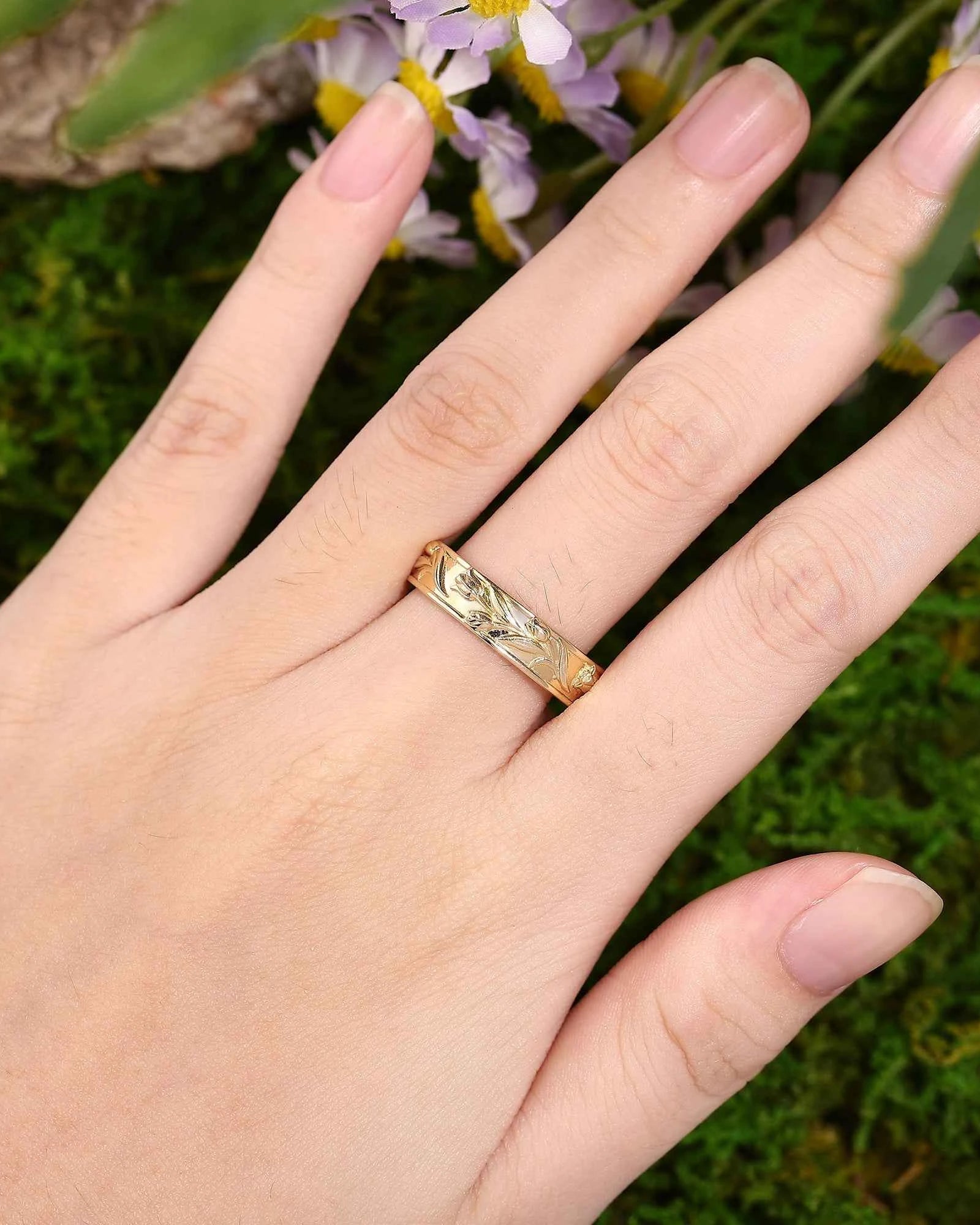 Floral Inspired | 5mm Tulip Design Mens Wedding Band