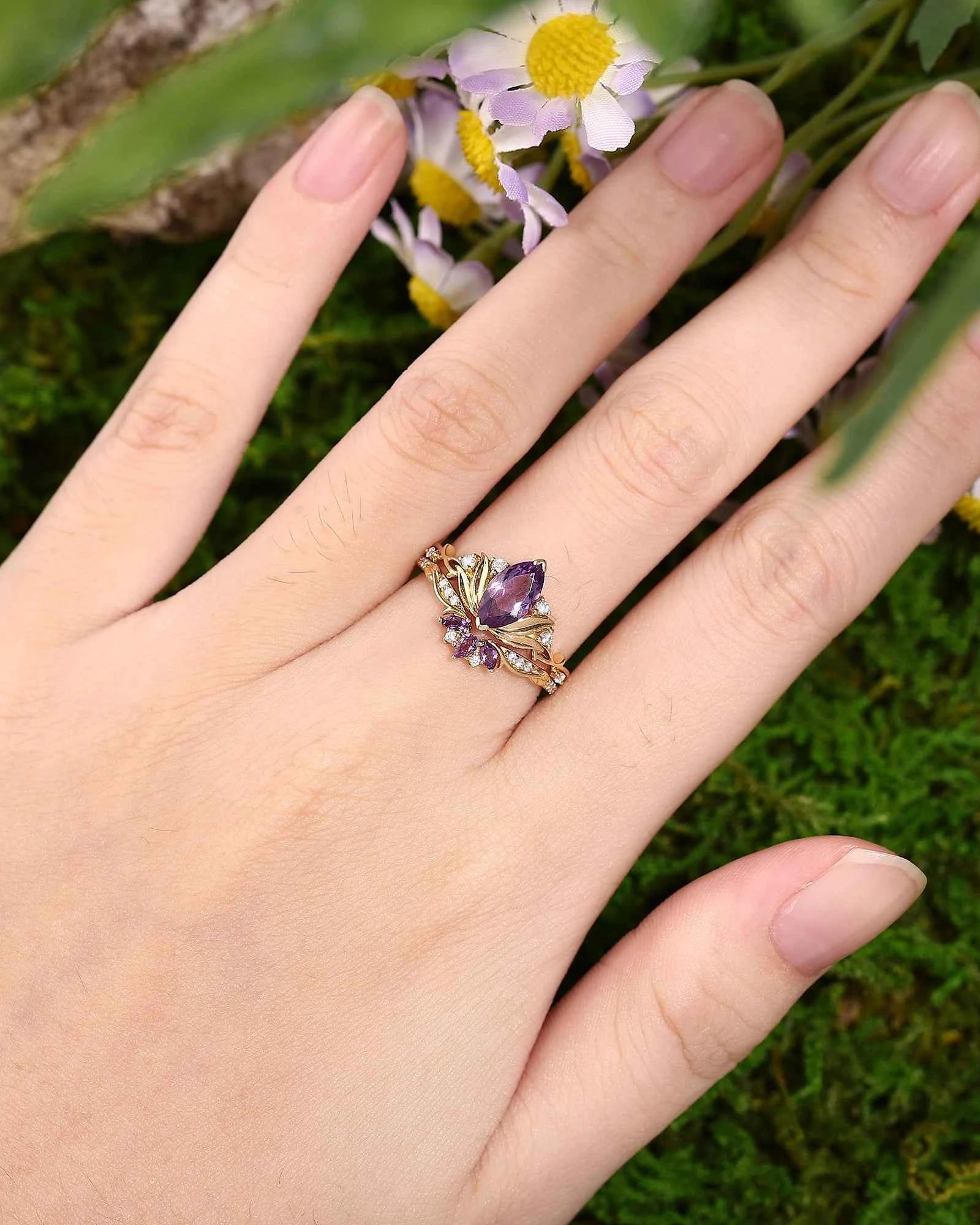 Floral Inspired | Amethyst Water Lily Engagement Ring Set