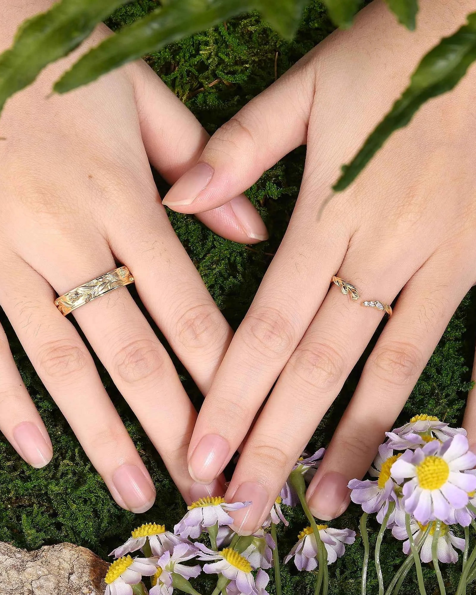 Floral Inspired | 2pc Tulip Flower Design Wedding Ring Set