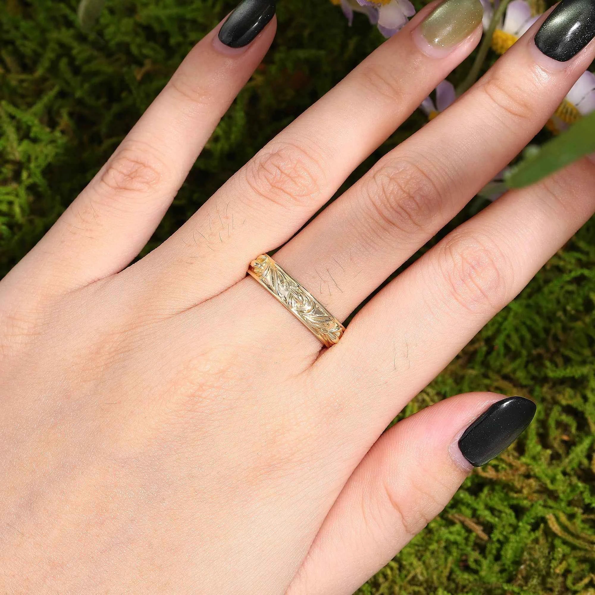 Floral Inspired | Snowdrop Design Gold Wedding Band