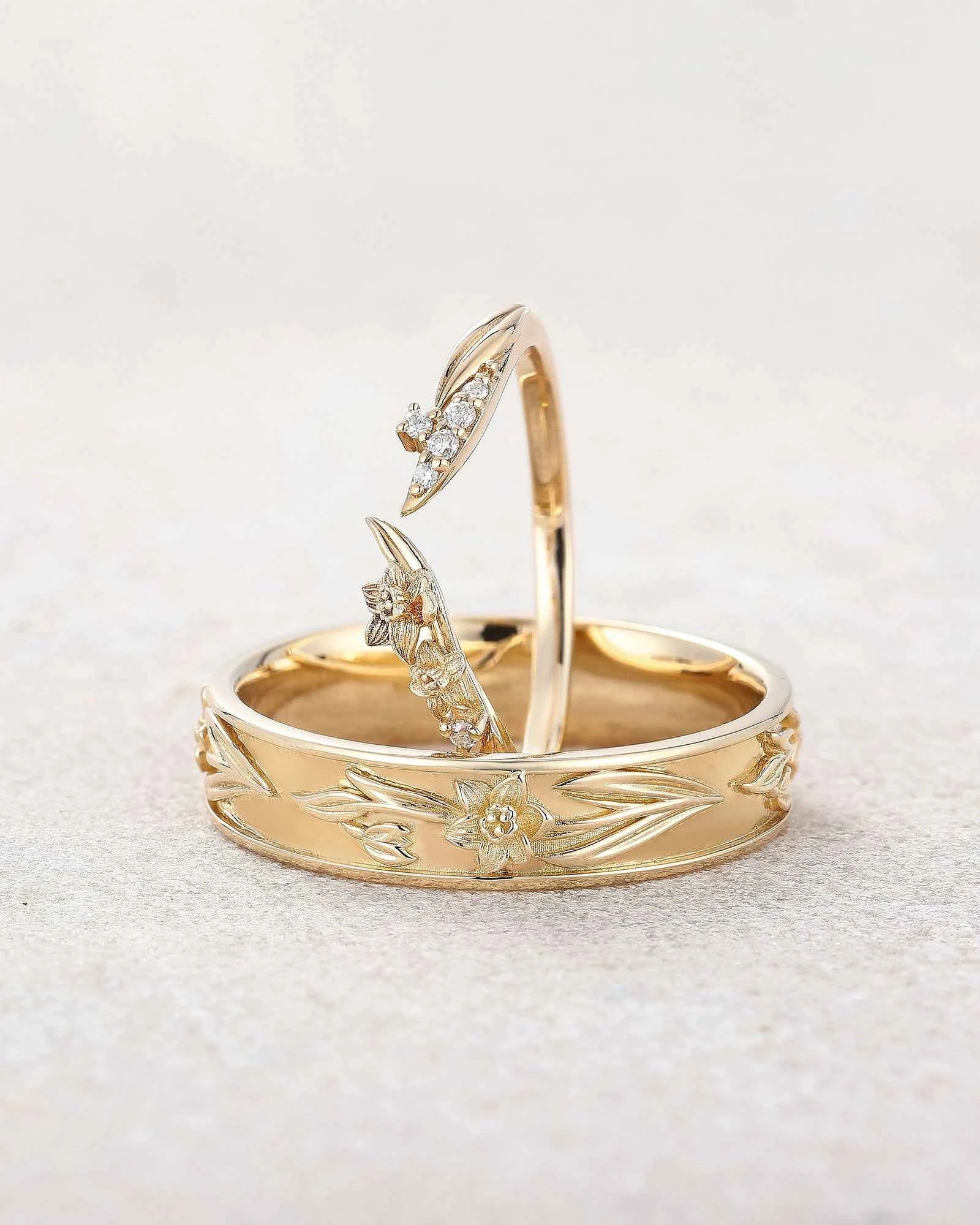 Floral Inspired | 2pc Daffodils Flower Design Wedding Ring Set