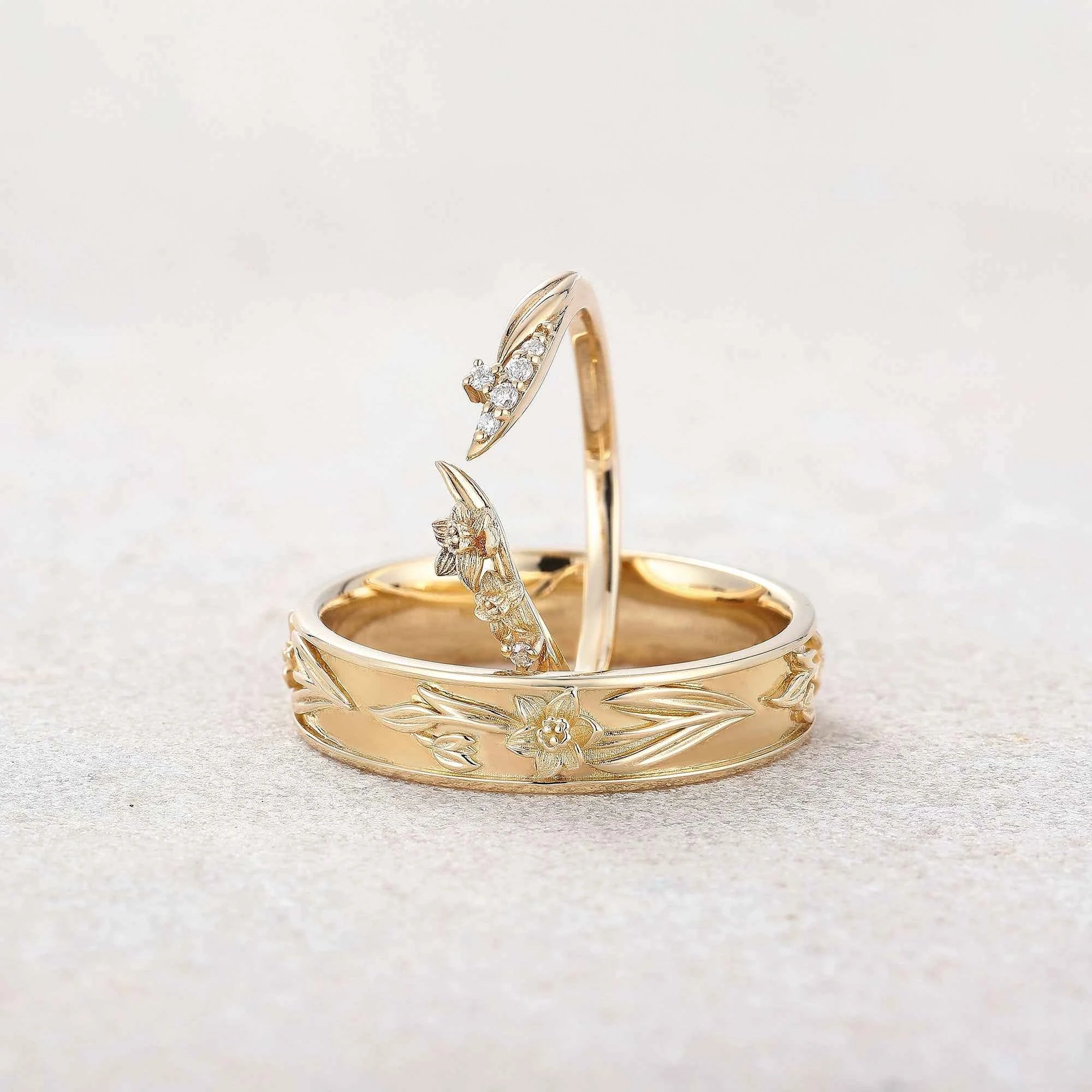 Floral Inspired | 2pc Daffodils Flower Design Wedding Ring Set