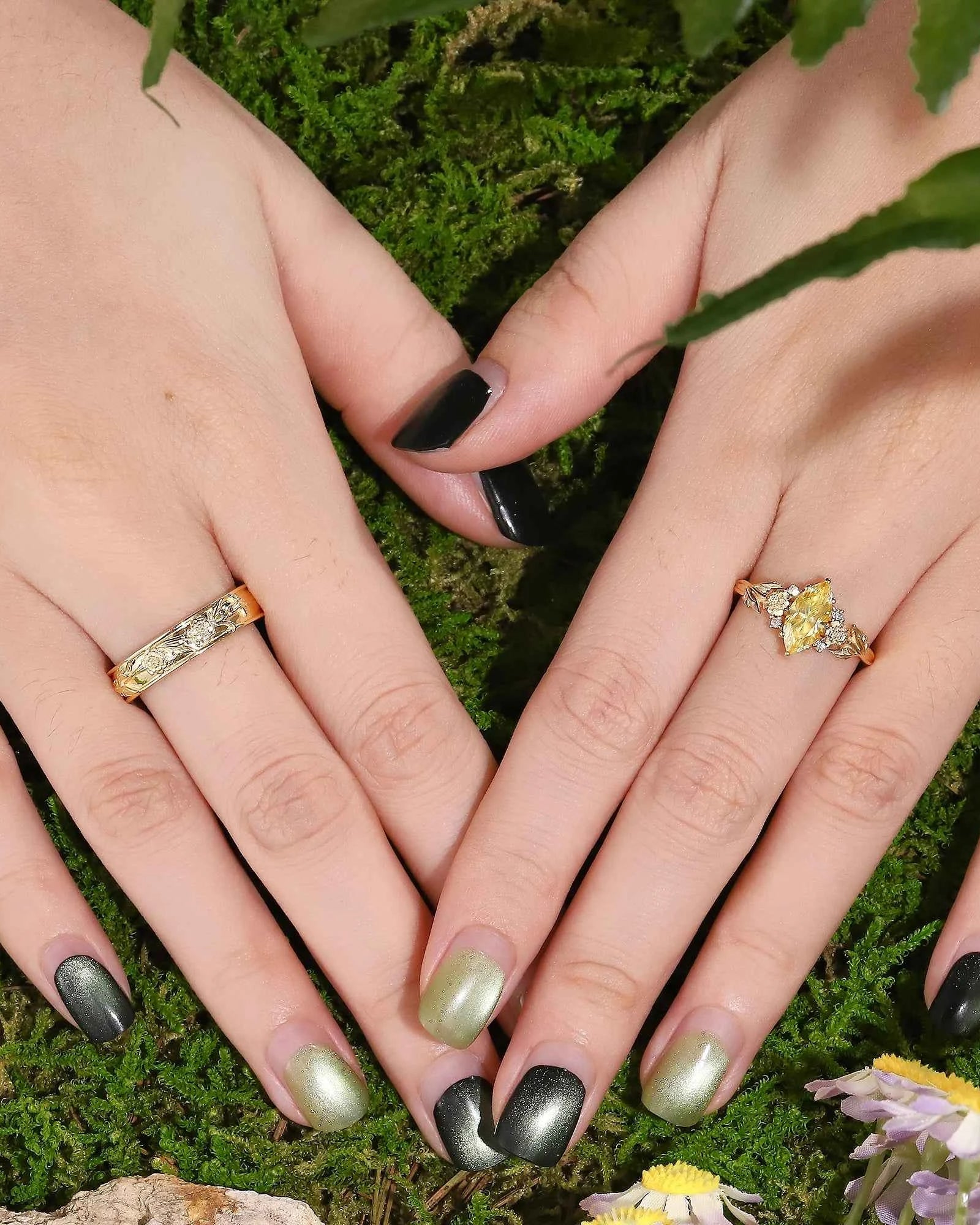 Floral Inspired | 2pcs Chrysanthemum Moissanite Couple Rings