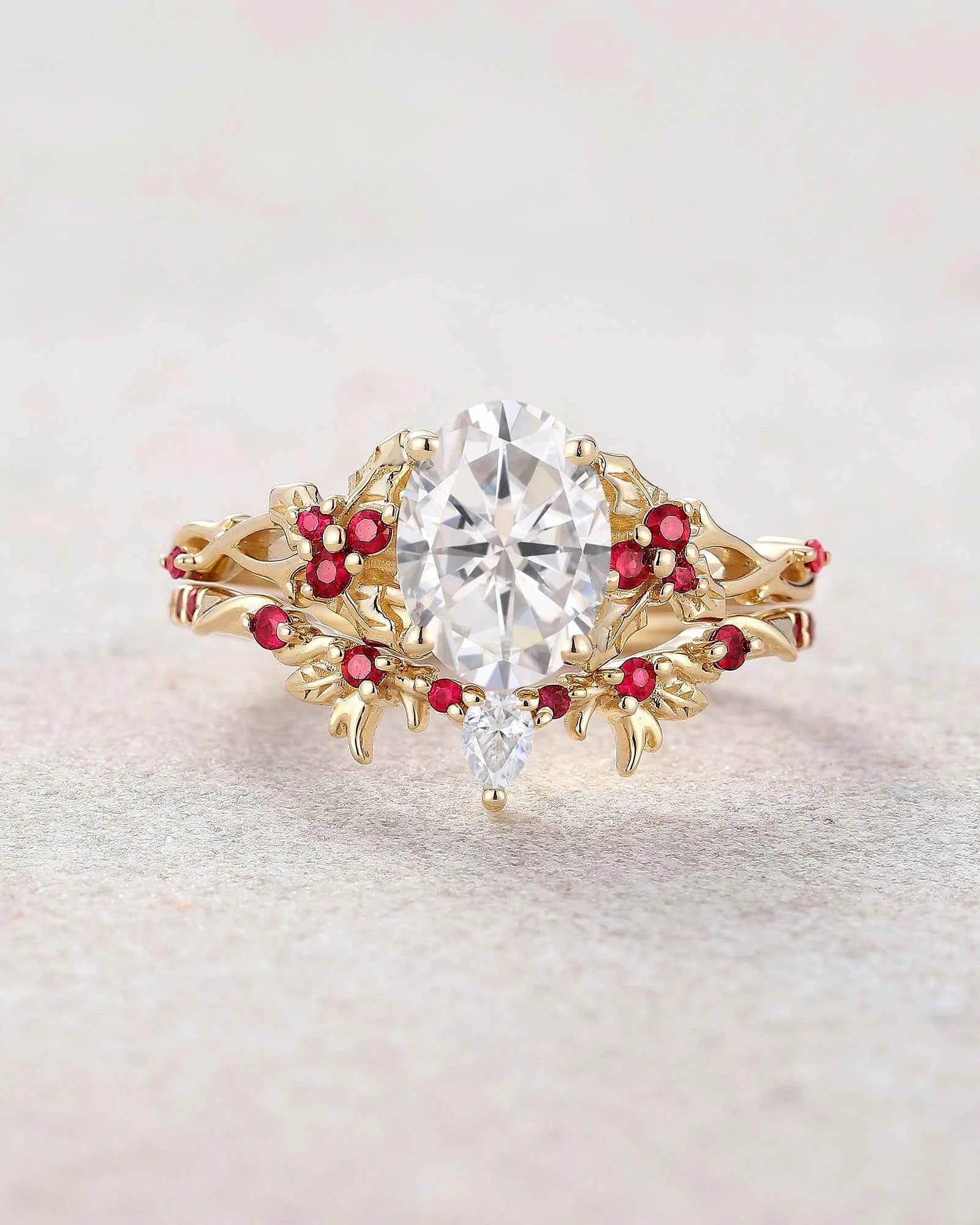 Leaf Inspired | Christmas Holly Leaf Moissanite Engagement Ring Set