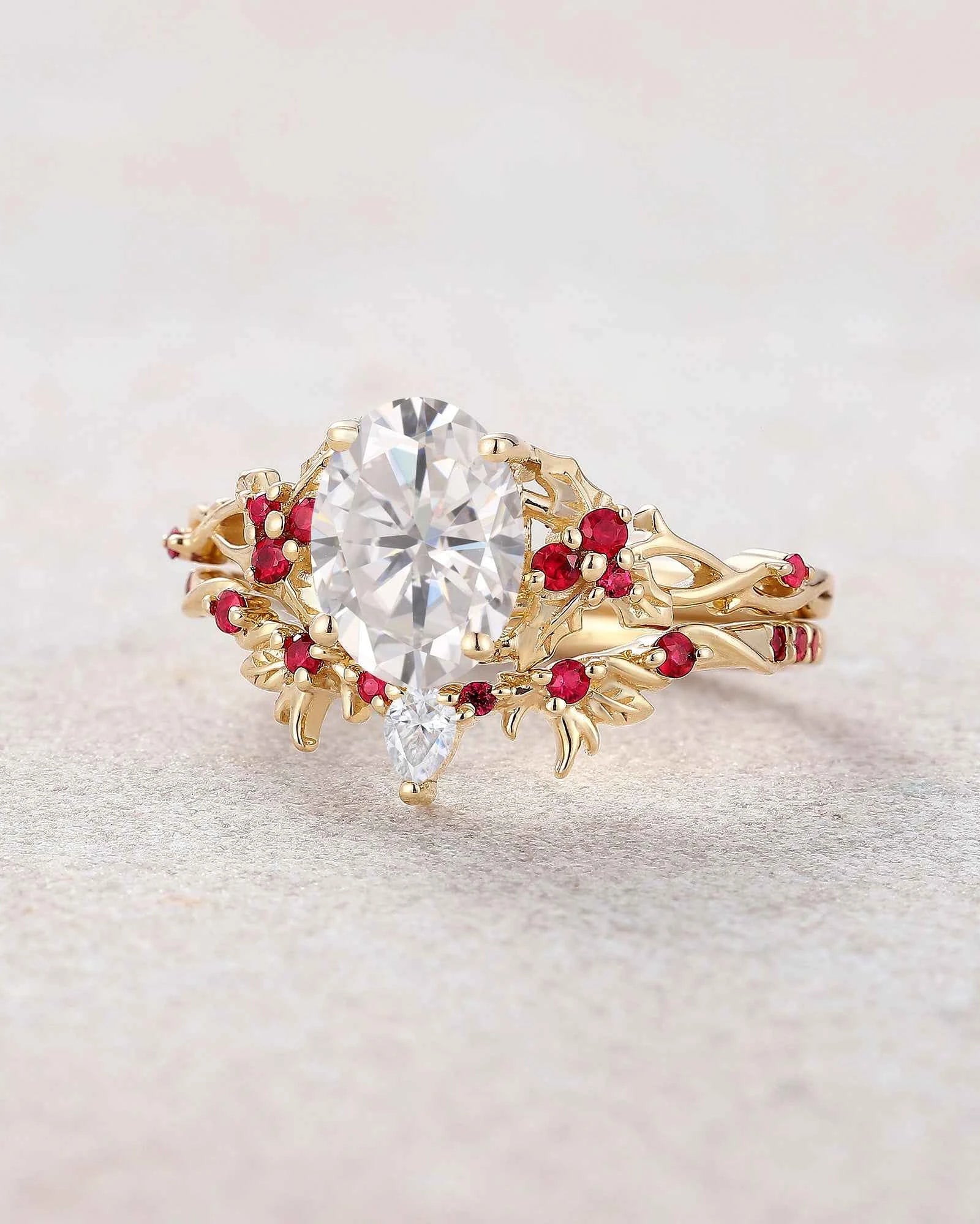 Leaf Inspired | Christmas Holly Leaf Moissanite Engagement Ring Set