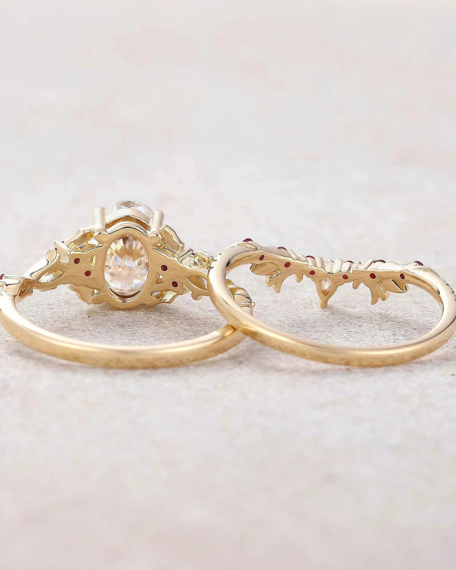 Leaf Inspired | Christmas Holly Leaf Moissanite Engagement Ring Set