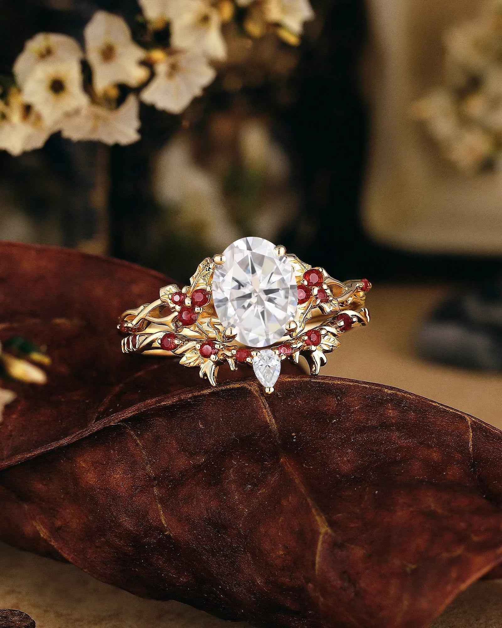 Leaf Inspired | Christmas Holly Leaf Moissanite Engagement Ring Set