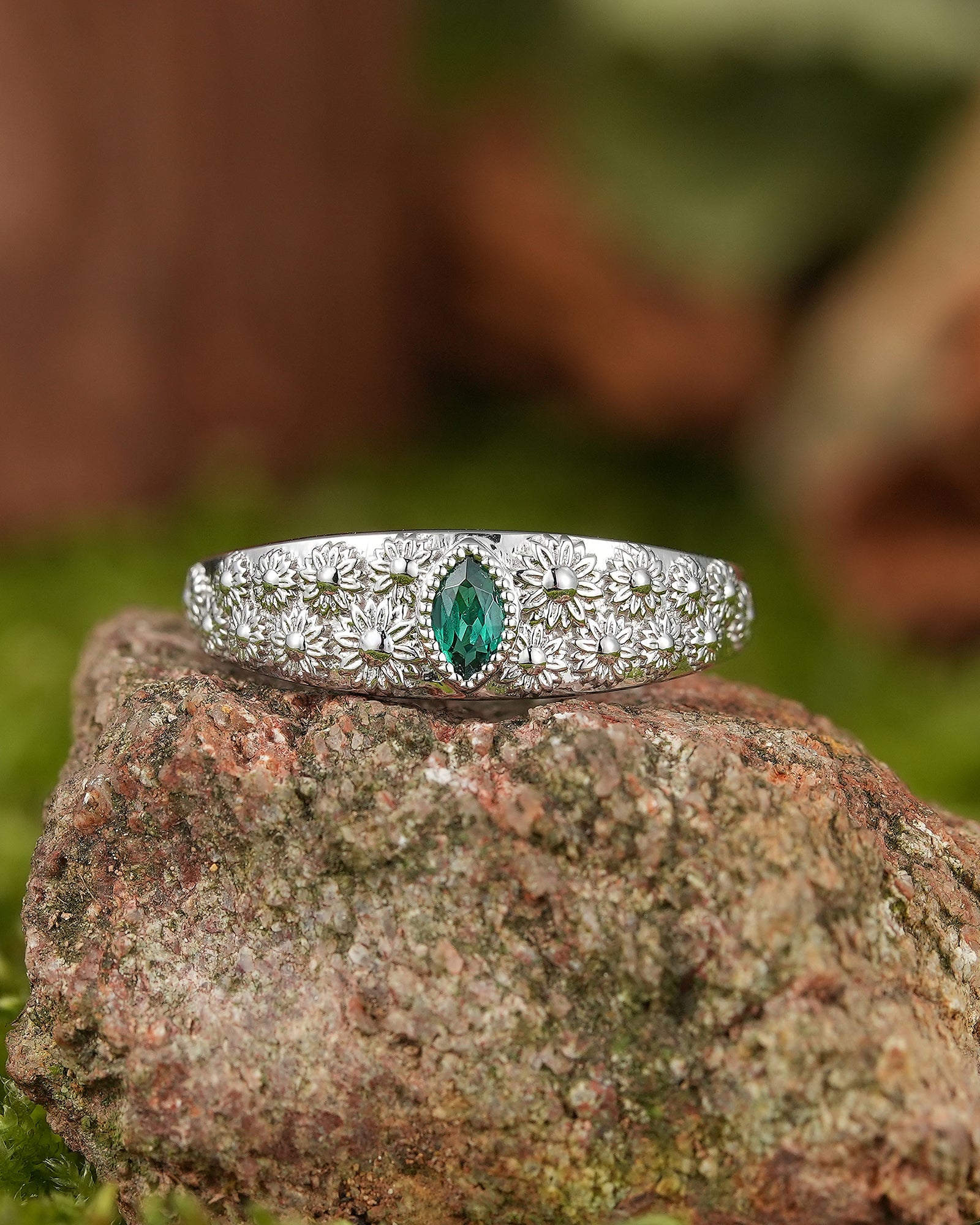 LCCjewelry | White Gold Sunflower Design Emerald Men's Wedding Signet Ring - LCCjewelry