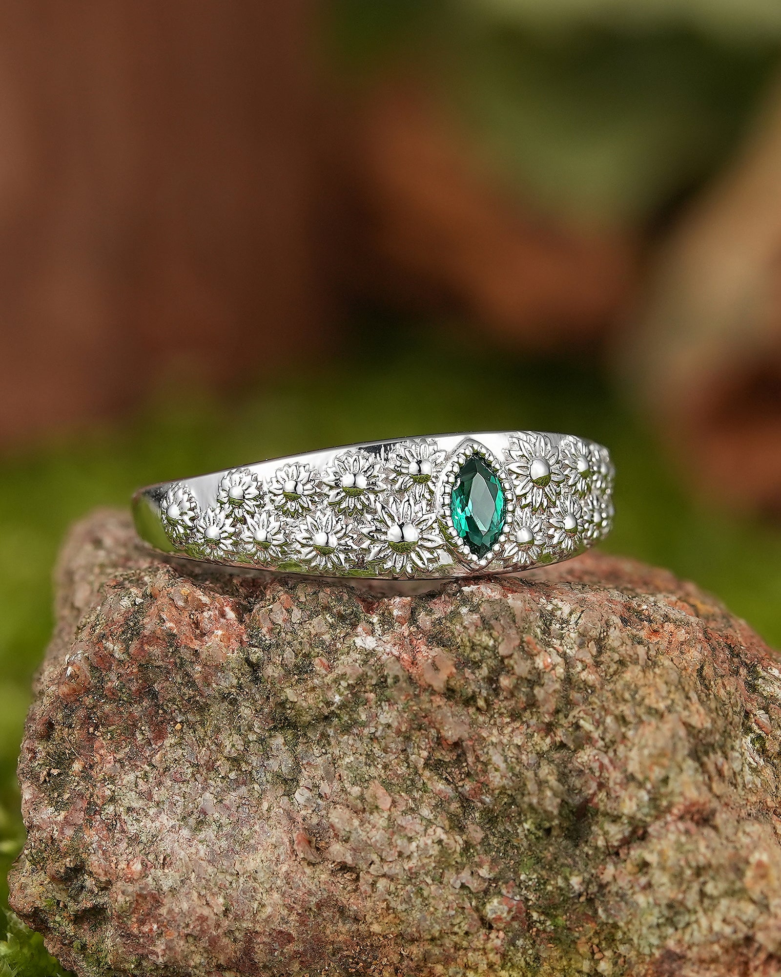 LCCjewelry | White Gold Sunflower Design Emerald Men's Wedding Signet Ring - LCCjewelry