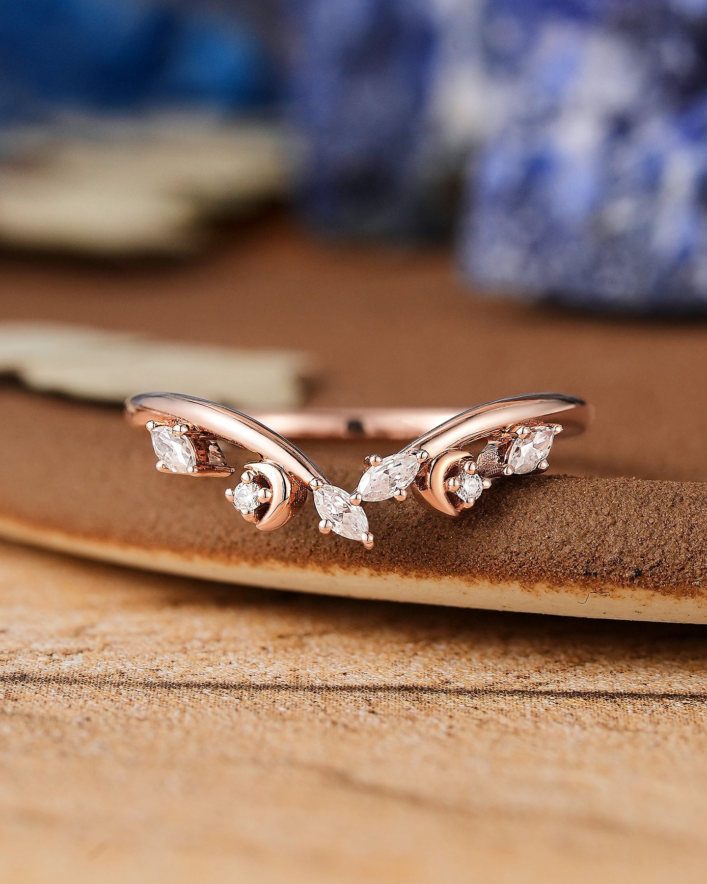 Moon Inspired Design Yellow Gold Curved Wedding Band - LCCjewelry