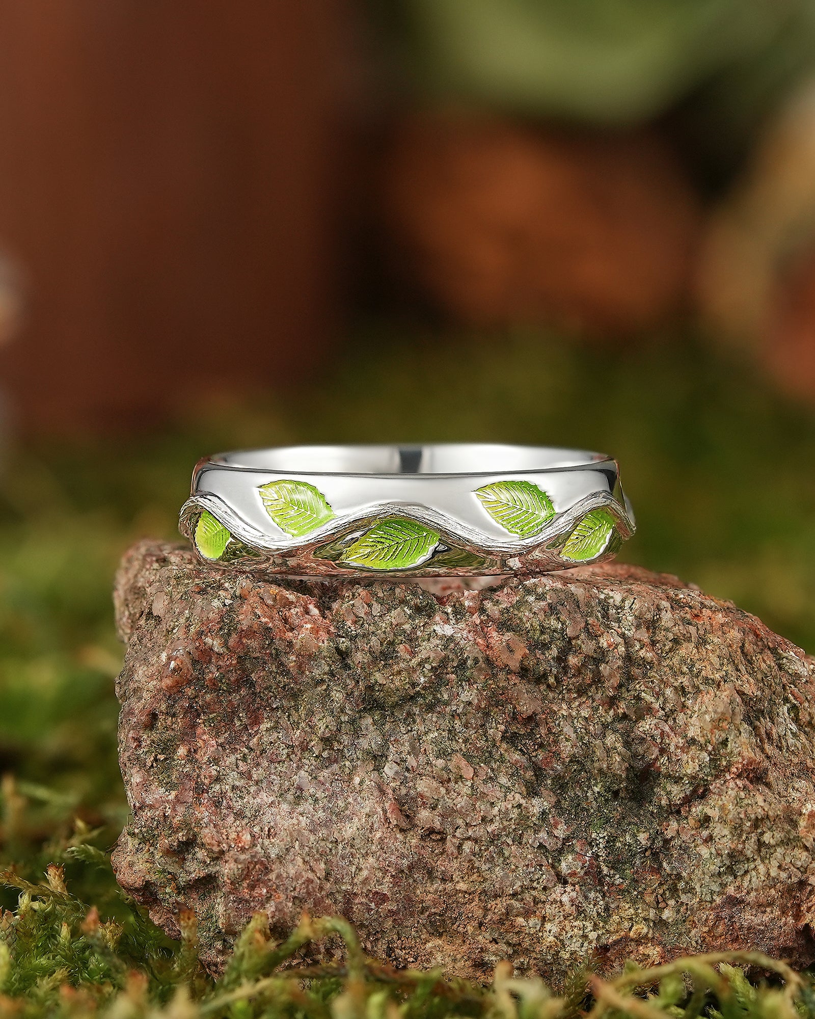 LCCjewelry | Nature Inspired Green Leaf Enamel Wedding Band - LCCjewelry