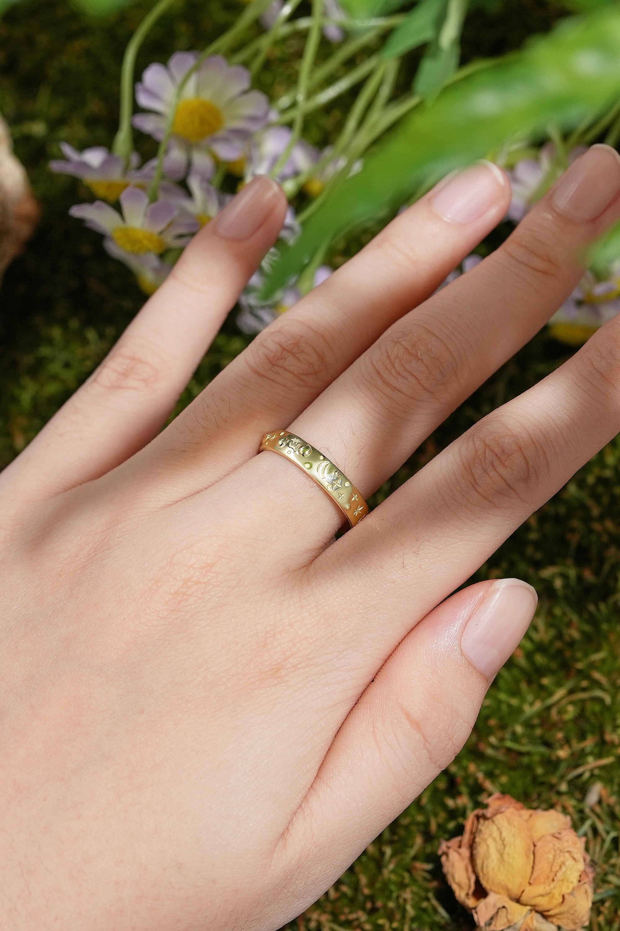 Romantic Celestial rings Star Design Yellow Gold Wedding Band - LCCjewelry