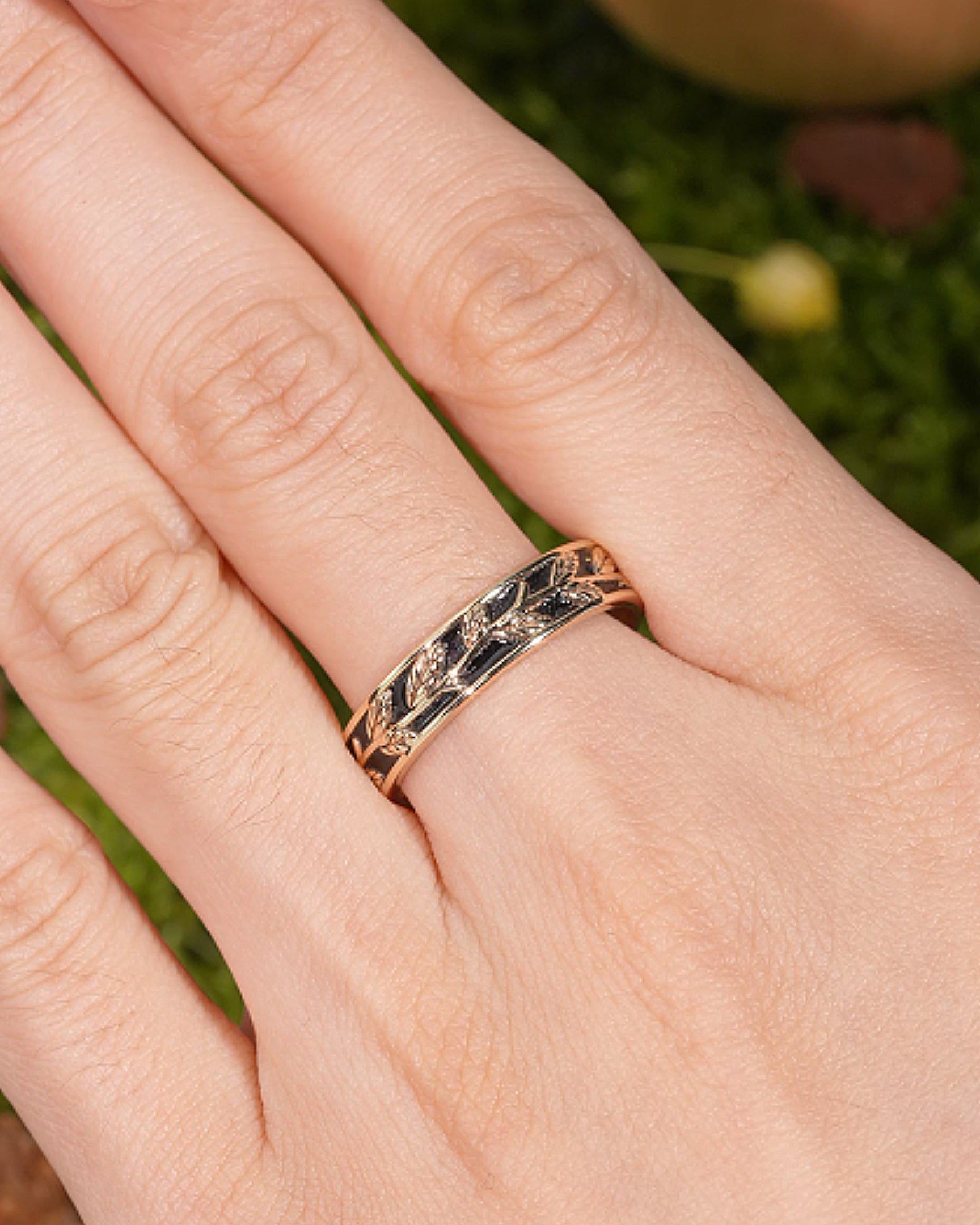 LCCjewelry | Nature Inspired Leaf Design Black Enamel Wedding Band - LCCjewelry