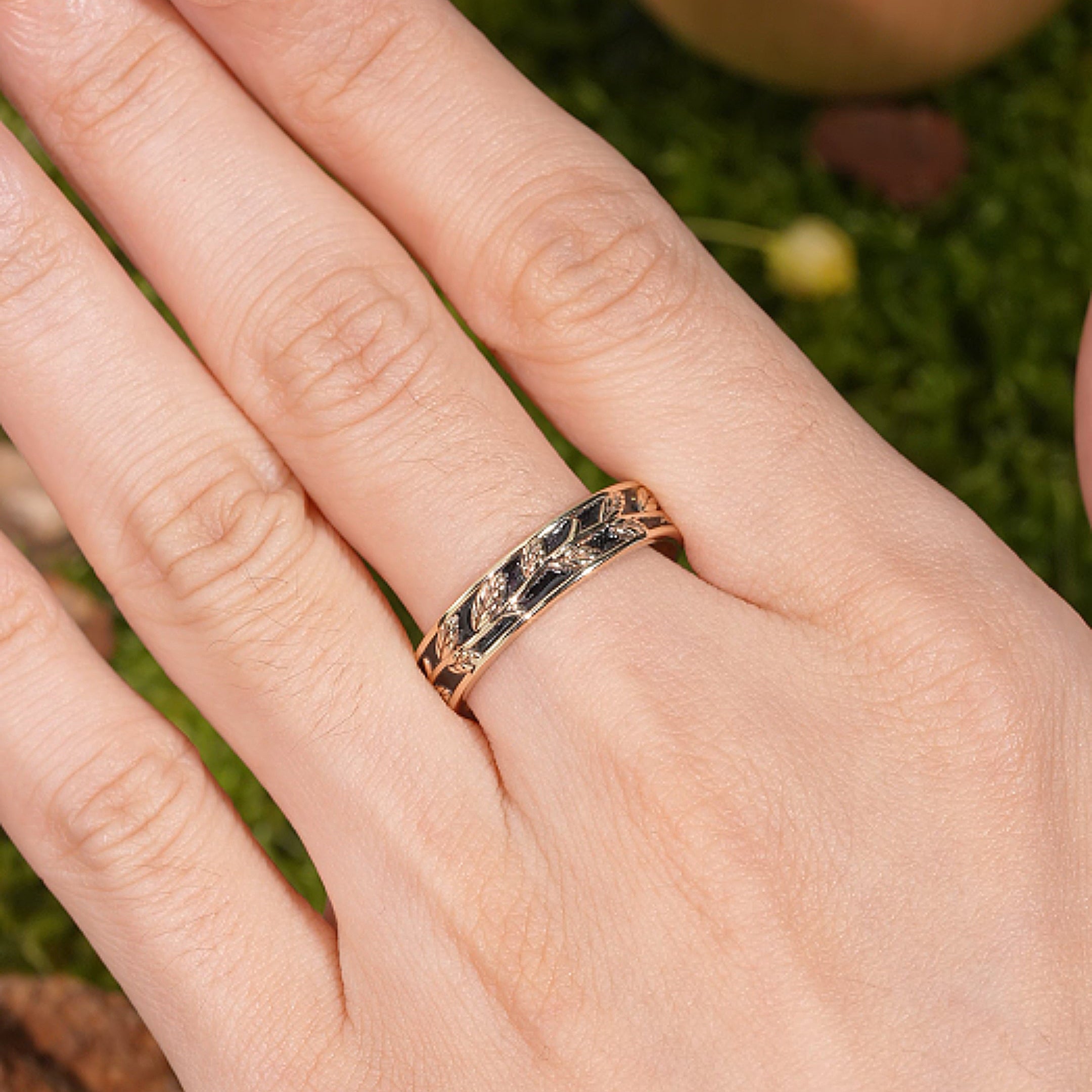 LCCjewelry | Nature Inspired Leaf Design Black Enamel Wedding Band - LCCjewelry