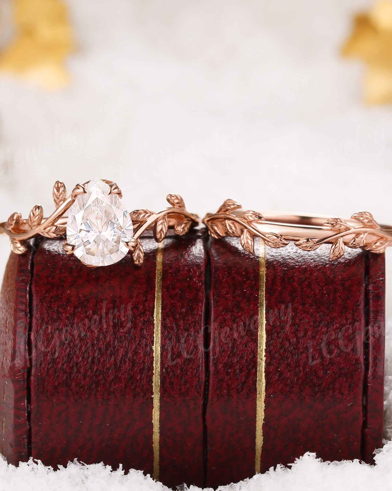 LCCjewelry | Unique Pear Cut Moissanite Engagement Ring Set