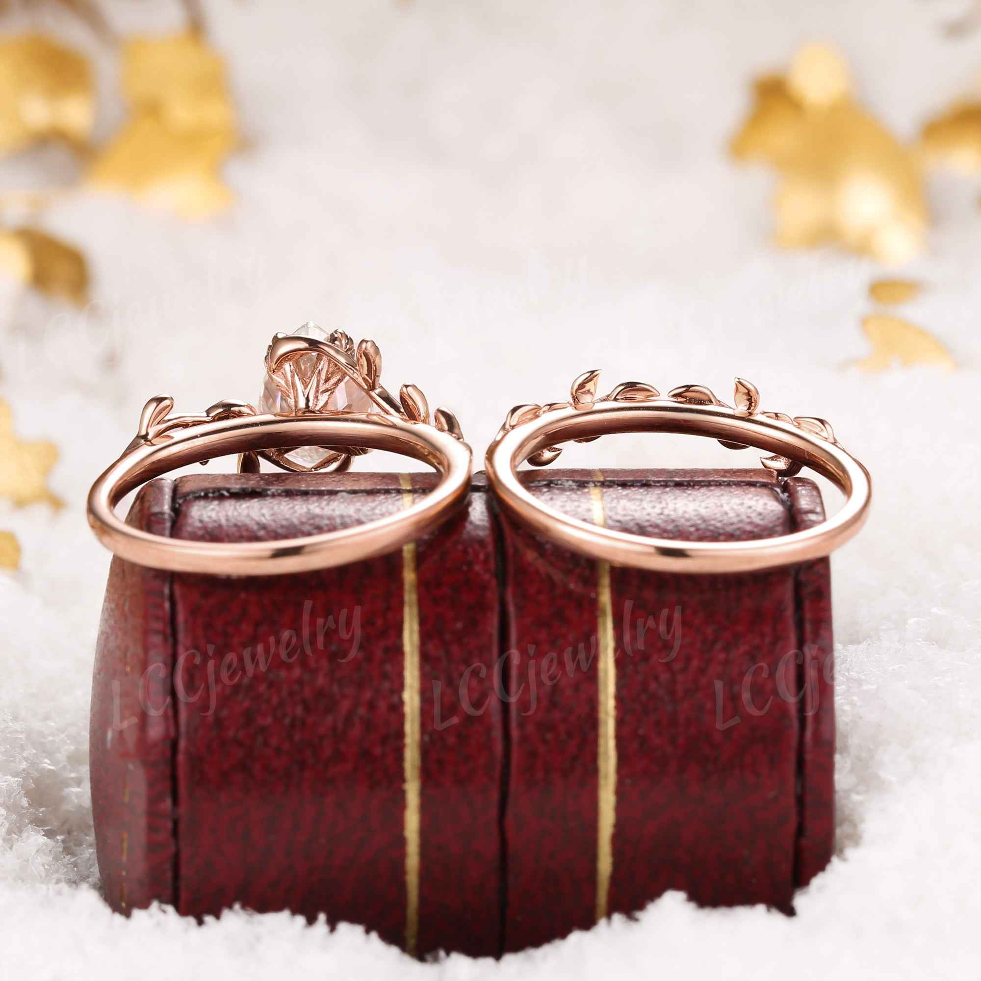 LCCjewelry | Unique Pear Cut Moissanite Engagement Ring Set