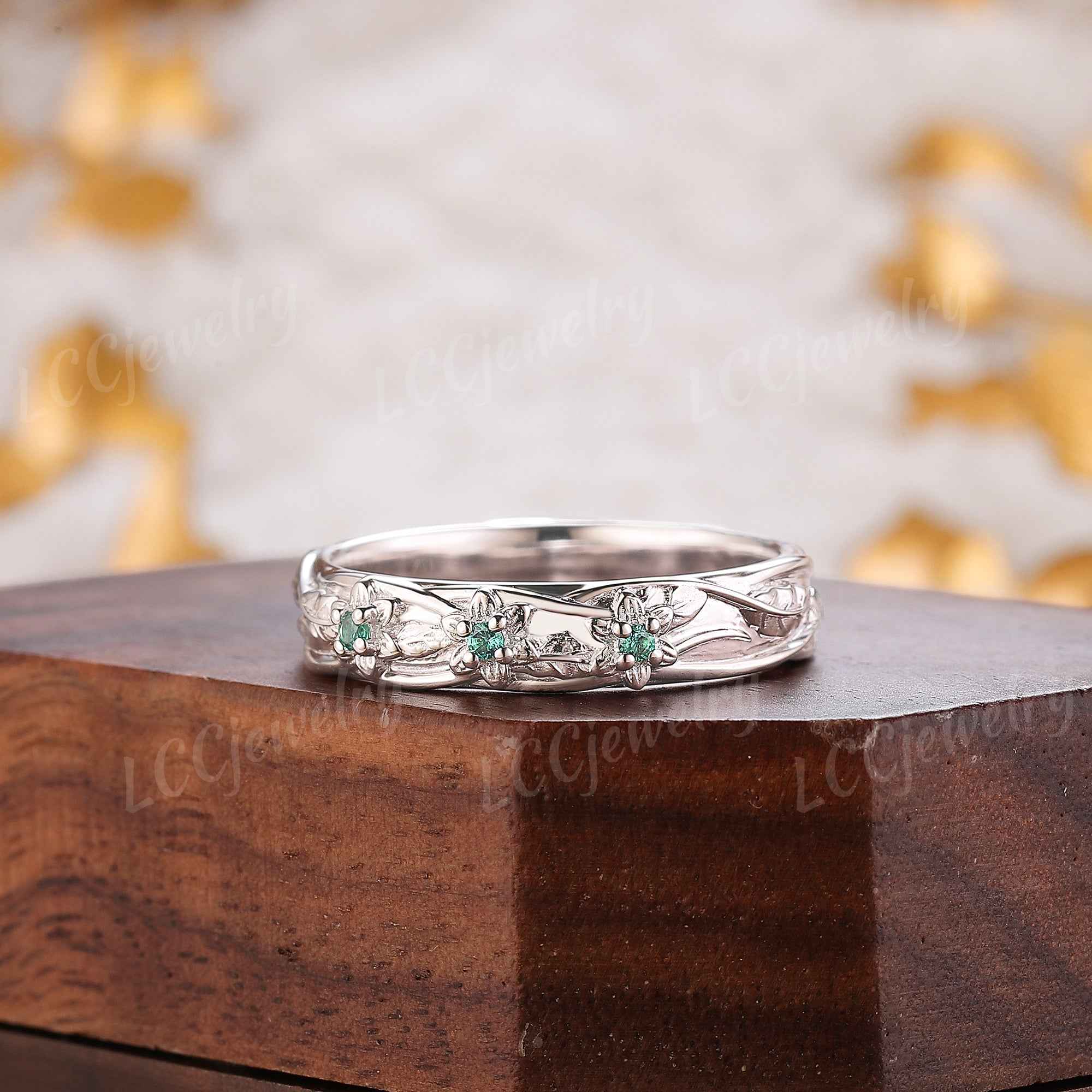 Leaf Inspired | Emerald Laurel Flower Wedding Band