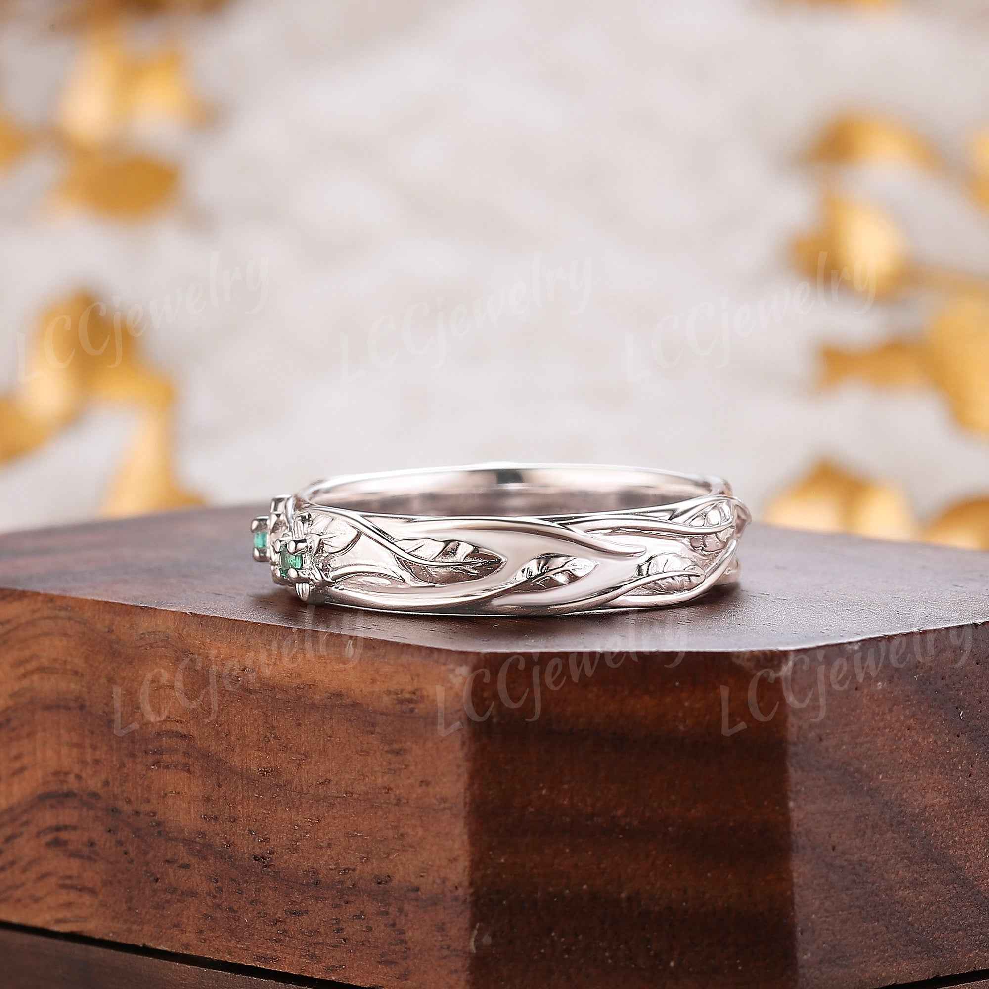 Leaf Inspired | Emerald Laurel Flower Wedding Band