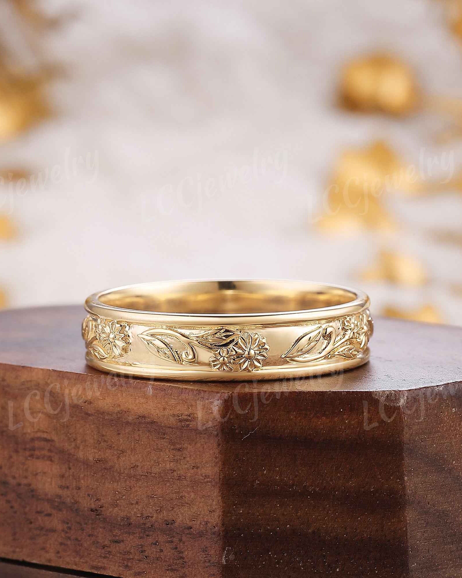 Floral Inspired | Daisy Design Wedding Band April Birth Flower