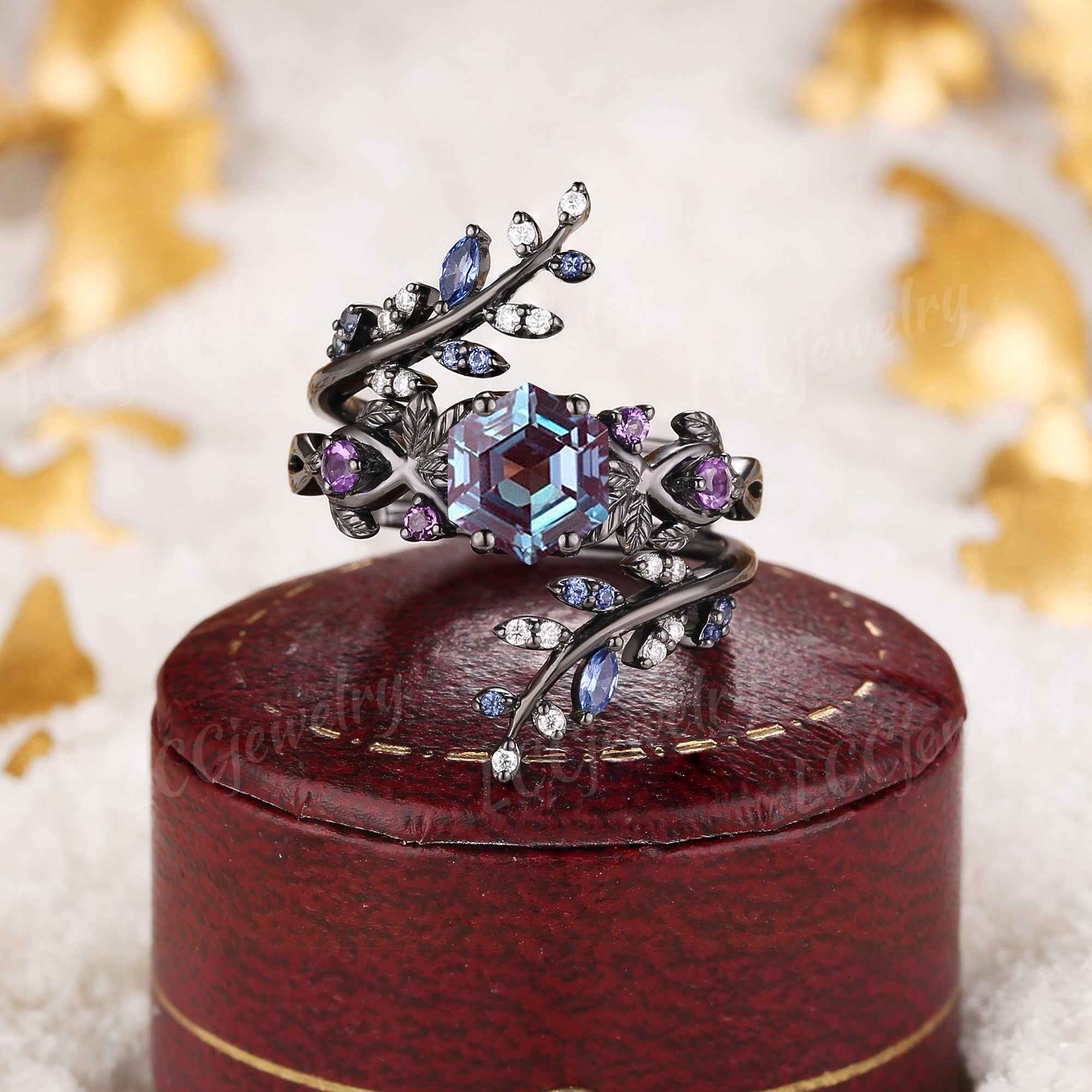 Leaf Inspired | Gothic black gold alexandrite engagement ring set