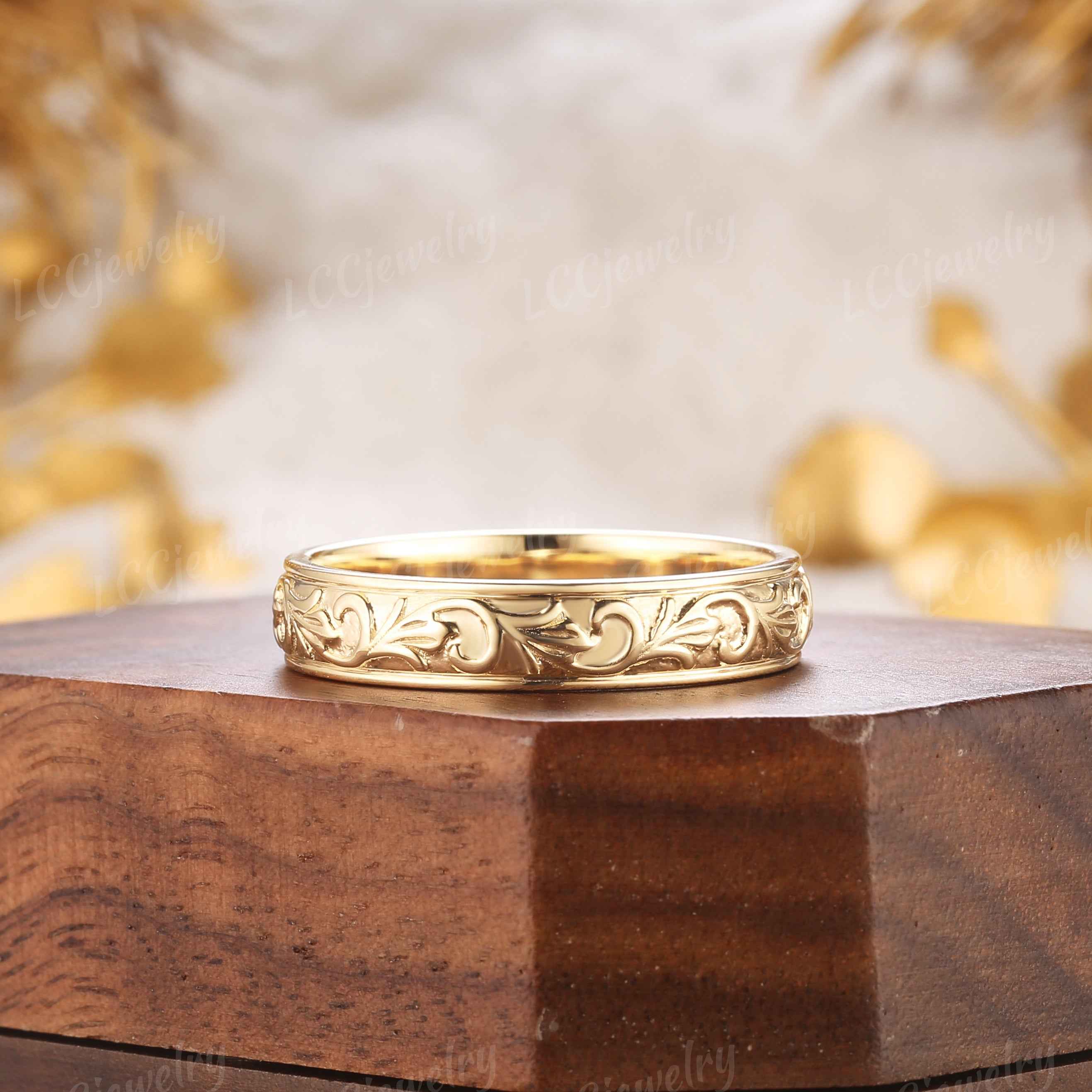 Floral Inspired | Unique Iris Design Mens Wedding Band
