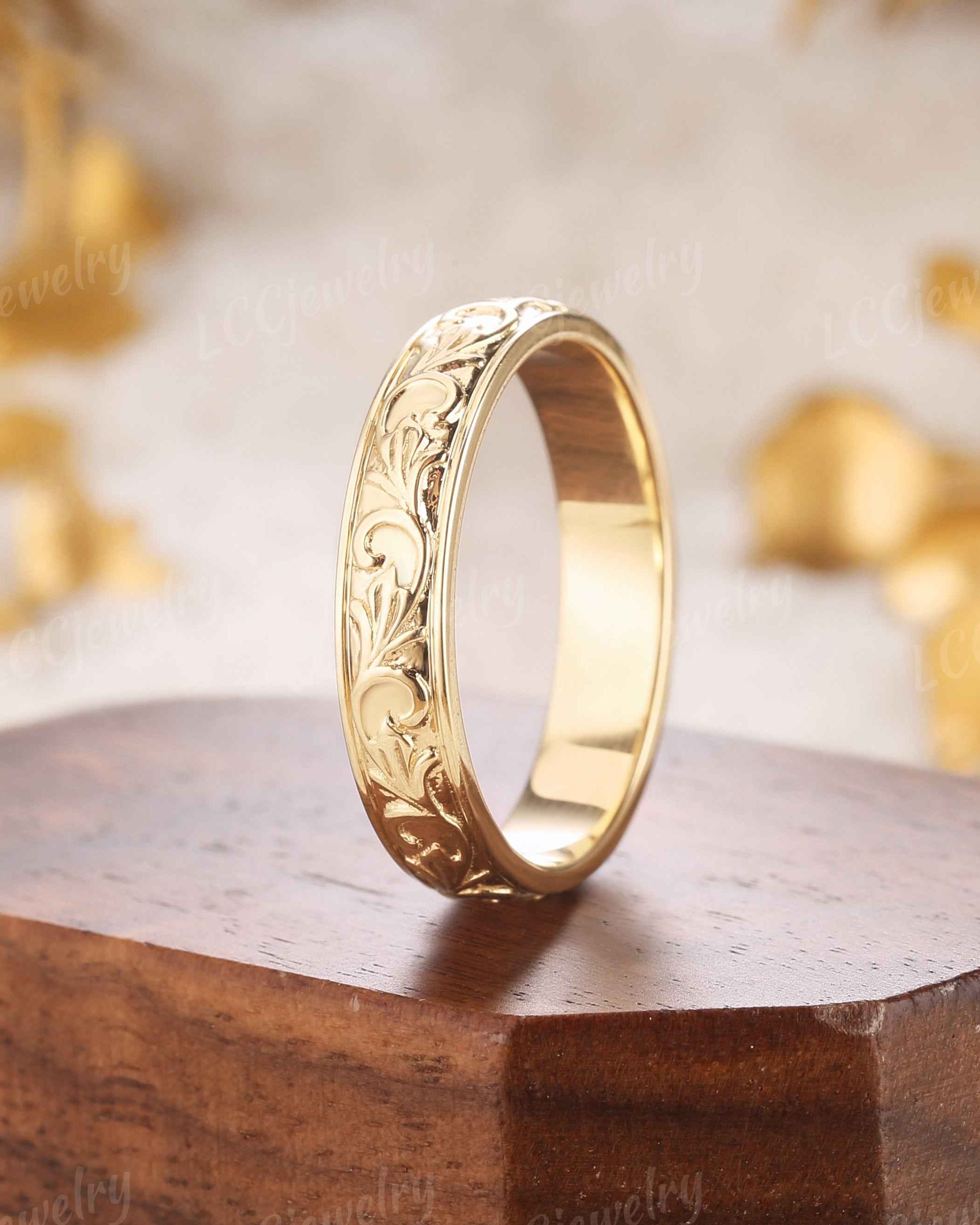 Floral Inspired | Unique Iris Design Mens Wedding Band