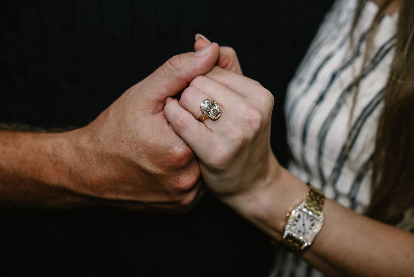 When Nature Meets Vintage Craft: How Taylor Swift’s Engagement Ring Reflects a Rising Trend