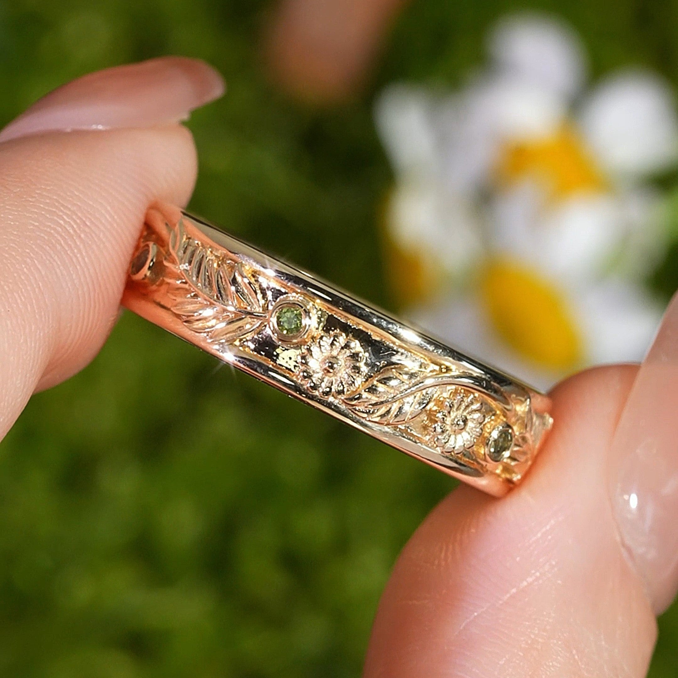 Flower Inspired | Nature Inspired Daisy Design Wedding Band Yellow Gold April Birth Flower Ring - LCCjewelry