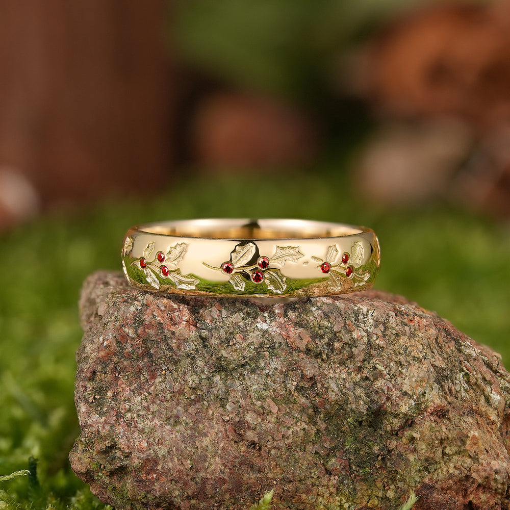 Leaf Inspired | Ruby Holly Leaves Wedding Band Christmas